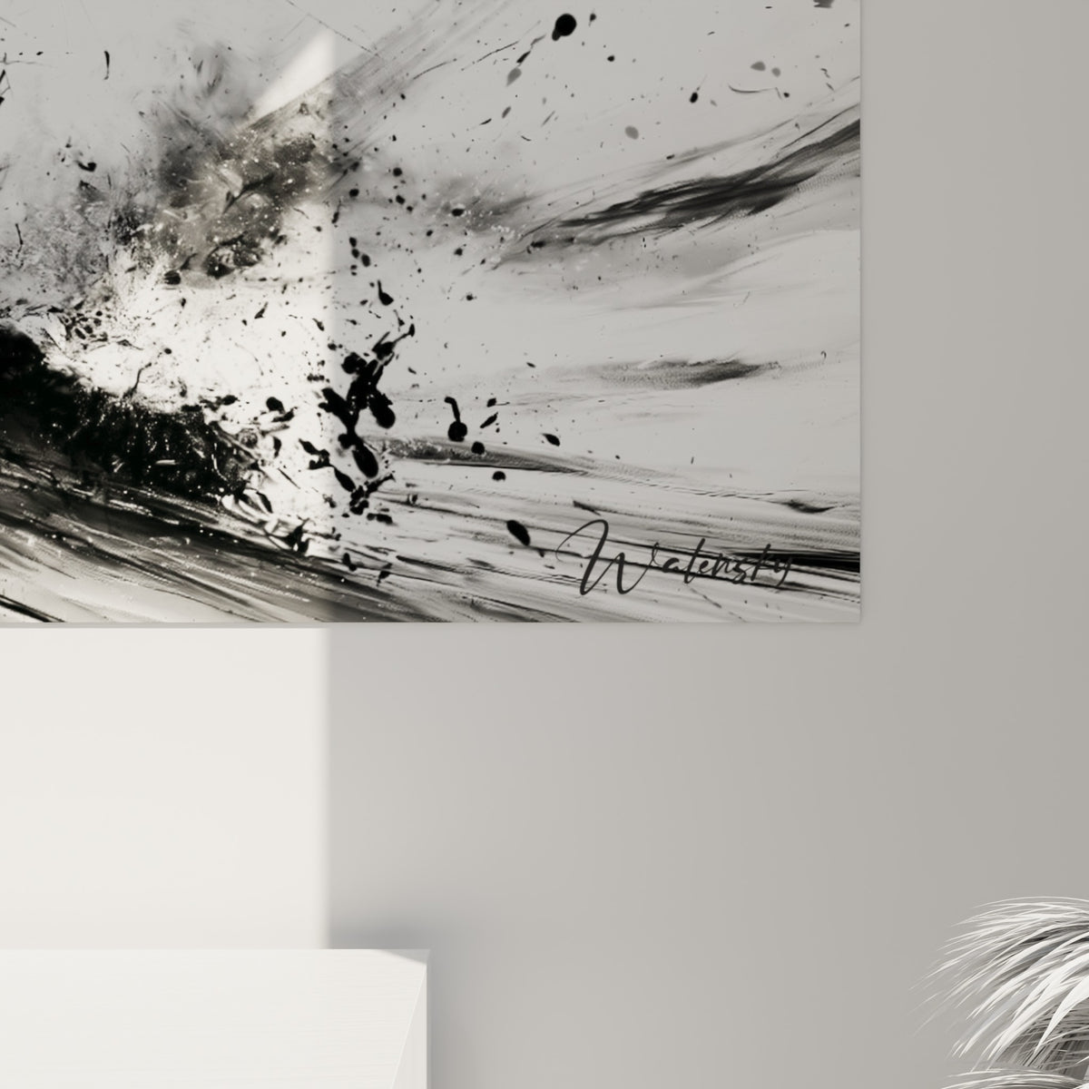 Empâtements noirs et coulures fines révèlent la matière granuleuse de l'encre projetée sur la toile blanche