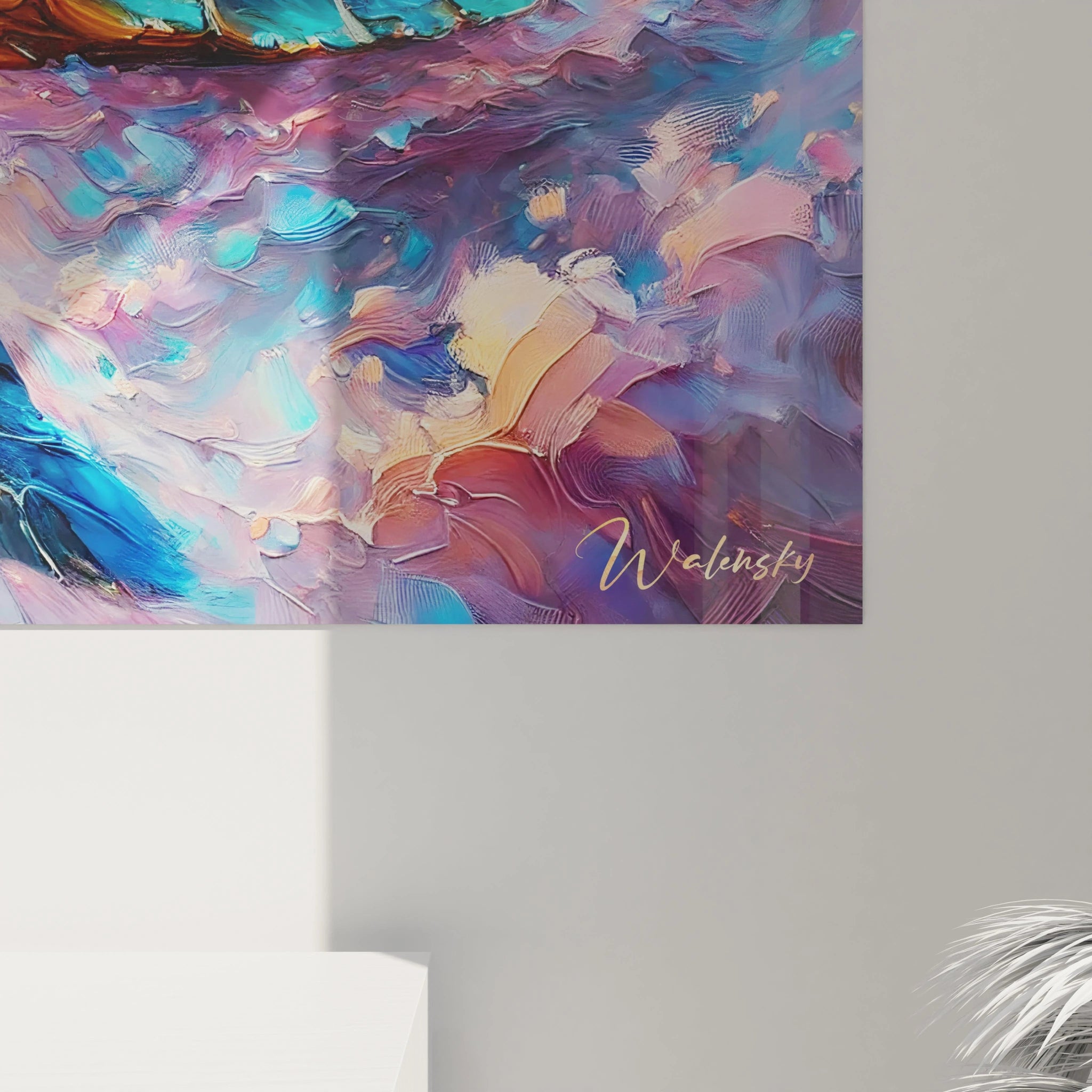 Vue de pres, la tortue de mer devoile un travail minutieux. Chaque ecaille de sa carapace est peinte avec soin, offrant un rendu realiste tout en s’integrant parfaitement dans un style moderne.