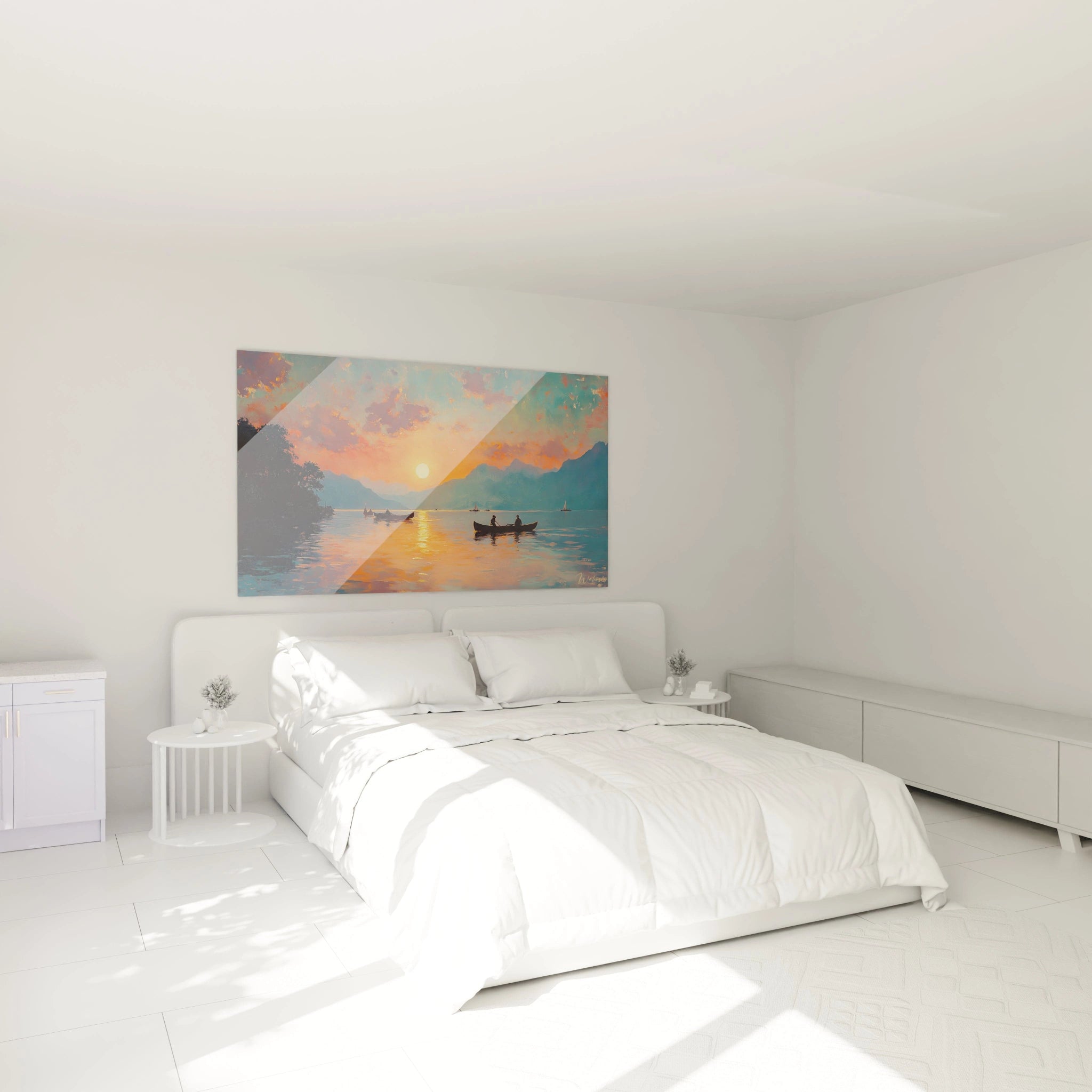 Tableau lac crépusculaire présentant un disque solaire jaune éclatant au centre, entouré de nuages orangés et violets, avec des barques occupées par des pêcheurs naviguant sur une eau aux reflets dorés devant une chaîne montagneuse.