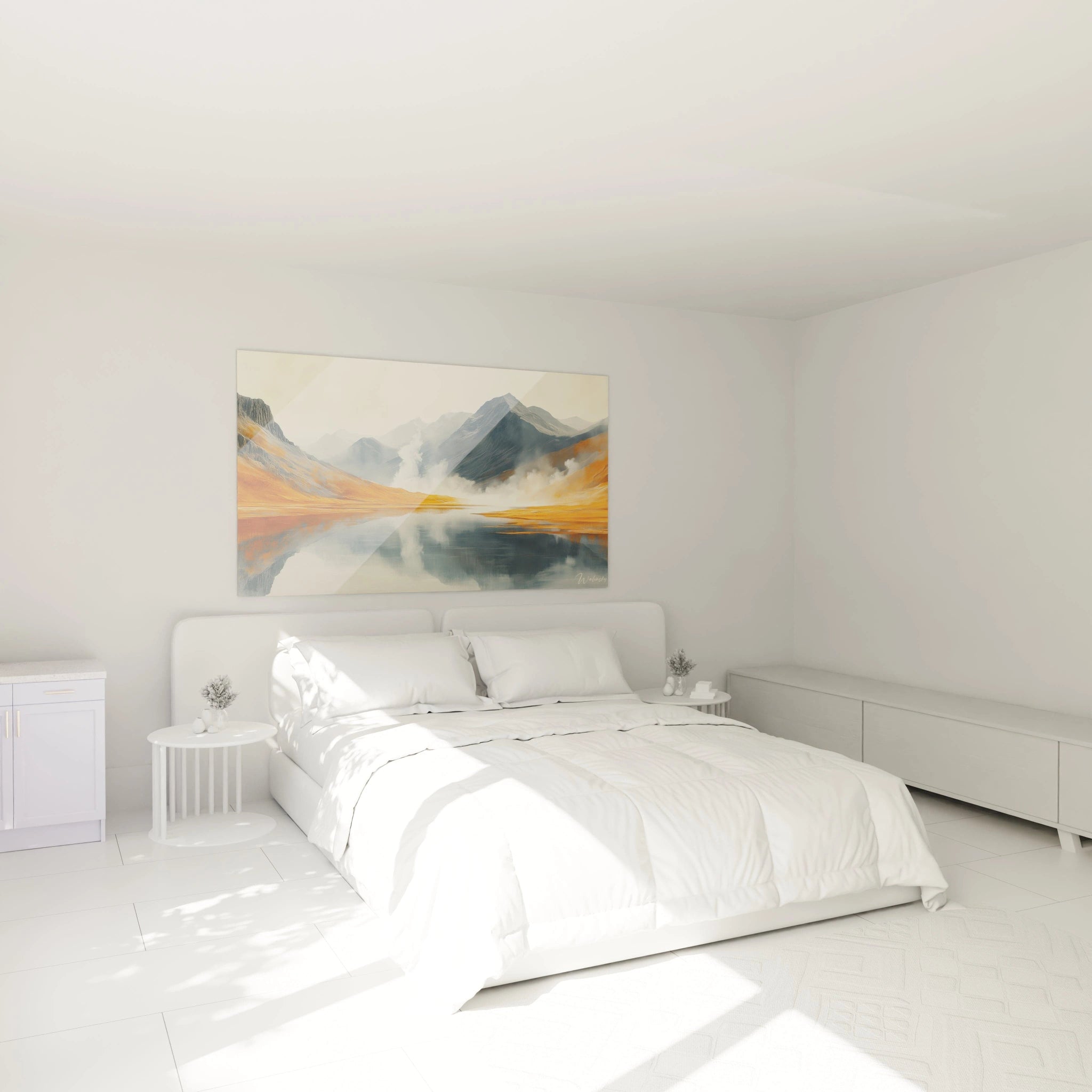 Tableau montagne présentant des versants aux teintes dorées et orangées, lac miroir reflétant les cimes, effet de profondeur avec montagnes bleues-grises à l'horizon, composition en vallée.