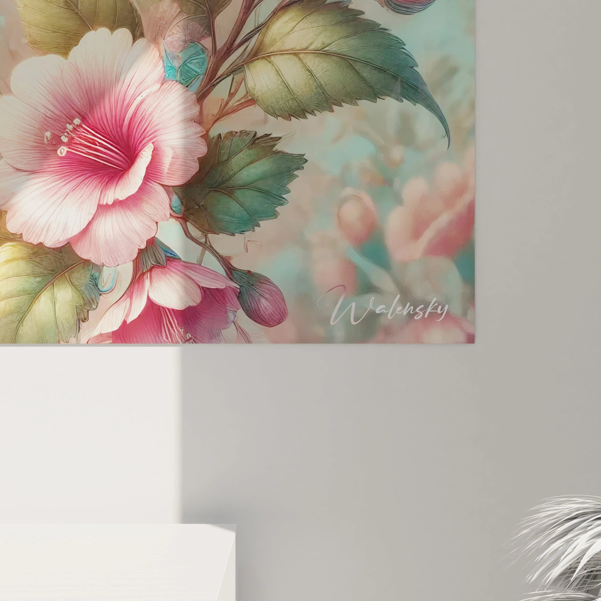 Vue de pres, le tableau colibri devoile des details exquis de plumes aux teintes vertes et bleues, evoquant la delicatesse et la liberte. Un ajout captivant a tout interieur.