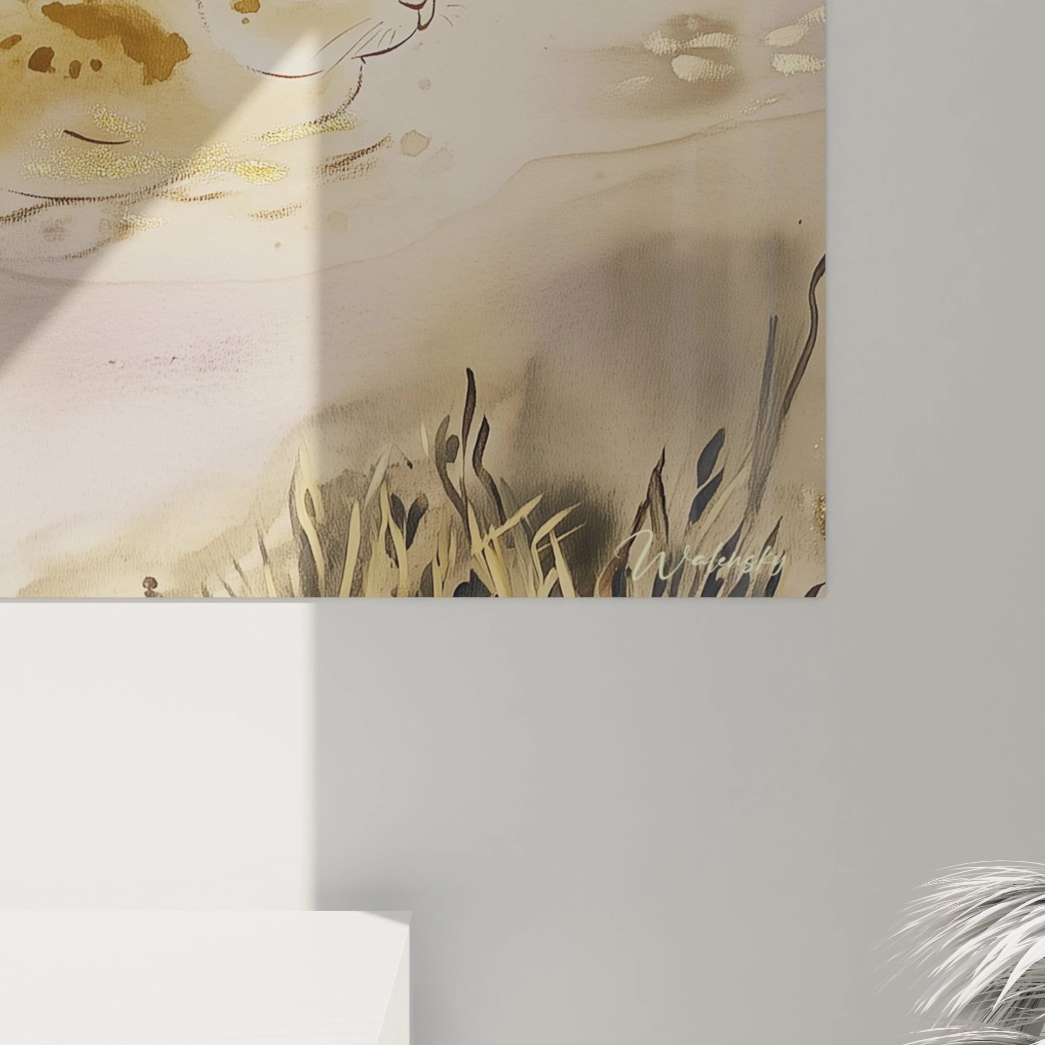 Détail du tableau lapin Walensky avec nuances beige et touches dorées sur un mur blanc