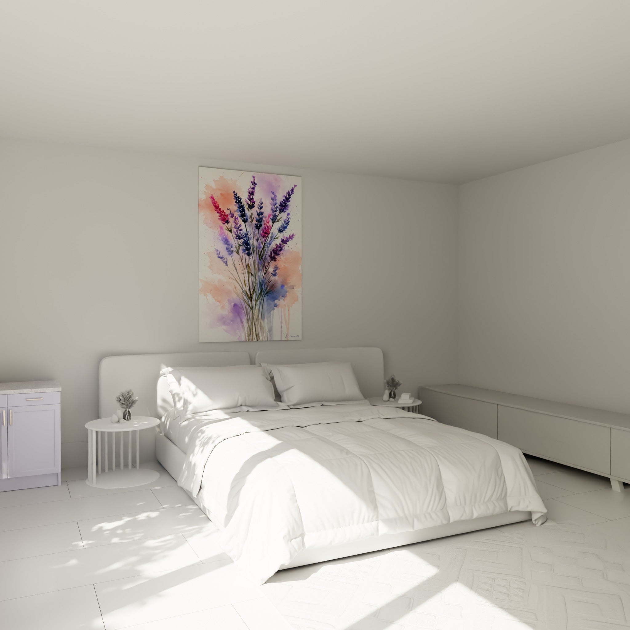 Brins de lavande violette et fuchsia aquarelle accrochés au-dessus d'un lit dans une chambre claire