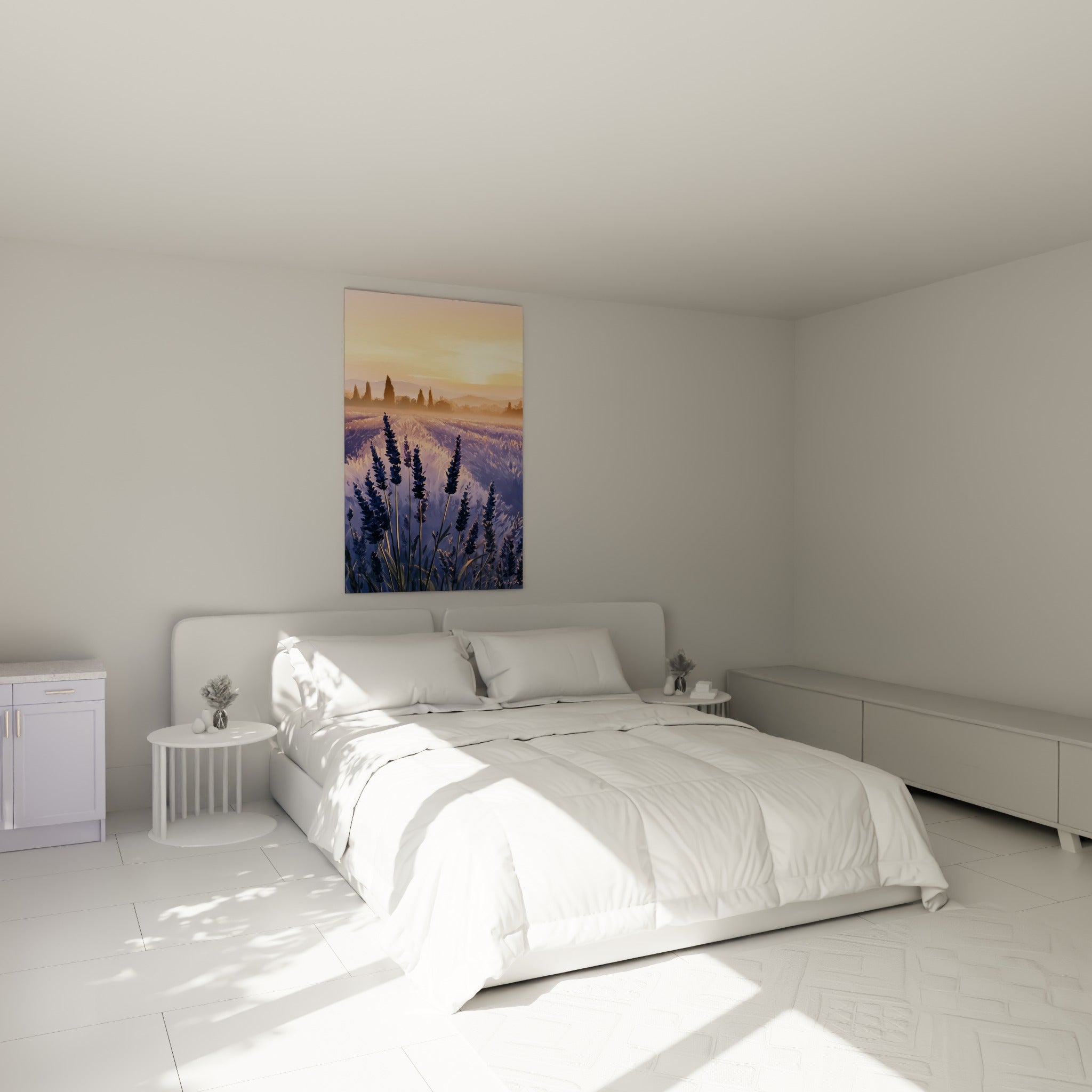 Épis de lavande mauve et ciel orangé peints au-dessus d'un lit dans une chambre claire