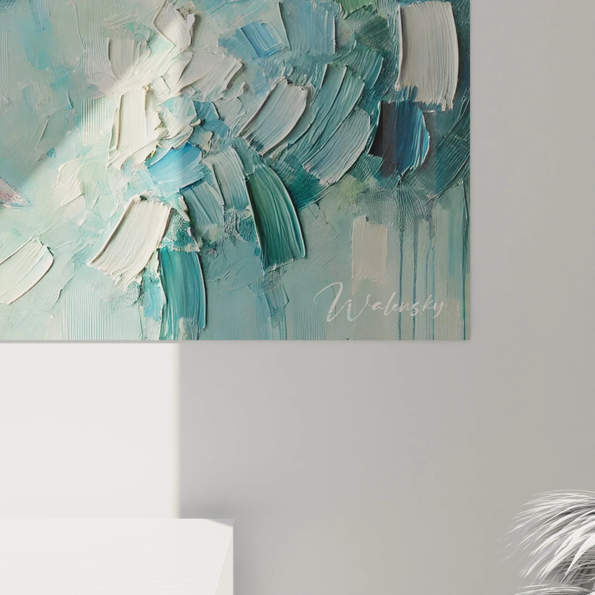 Une vue rapprochée du tableau baleine révèle la finesse des coups de pinceau. Les détails de la scène marine captivent, offrant une immersion totale dans la beauté et la tranquillité des océans.