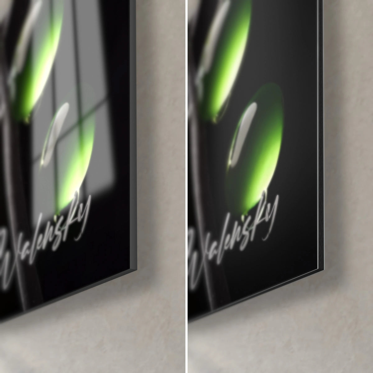 Schilderij van een grijze en neongroene slang, rechtsonder: glanzend acrylglas links, mat Dibond-aluminium rechts, 3 mm rand