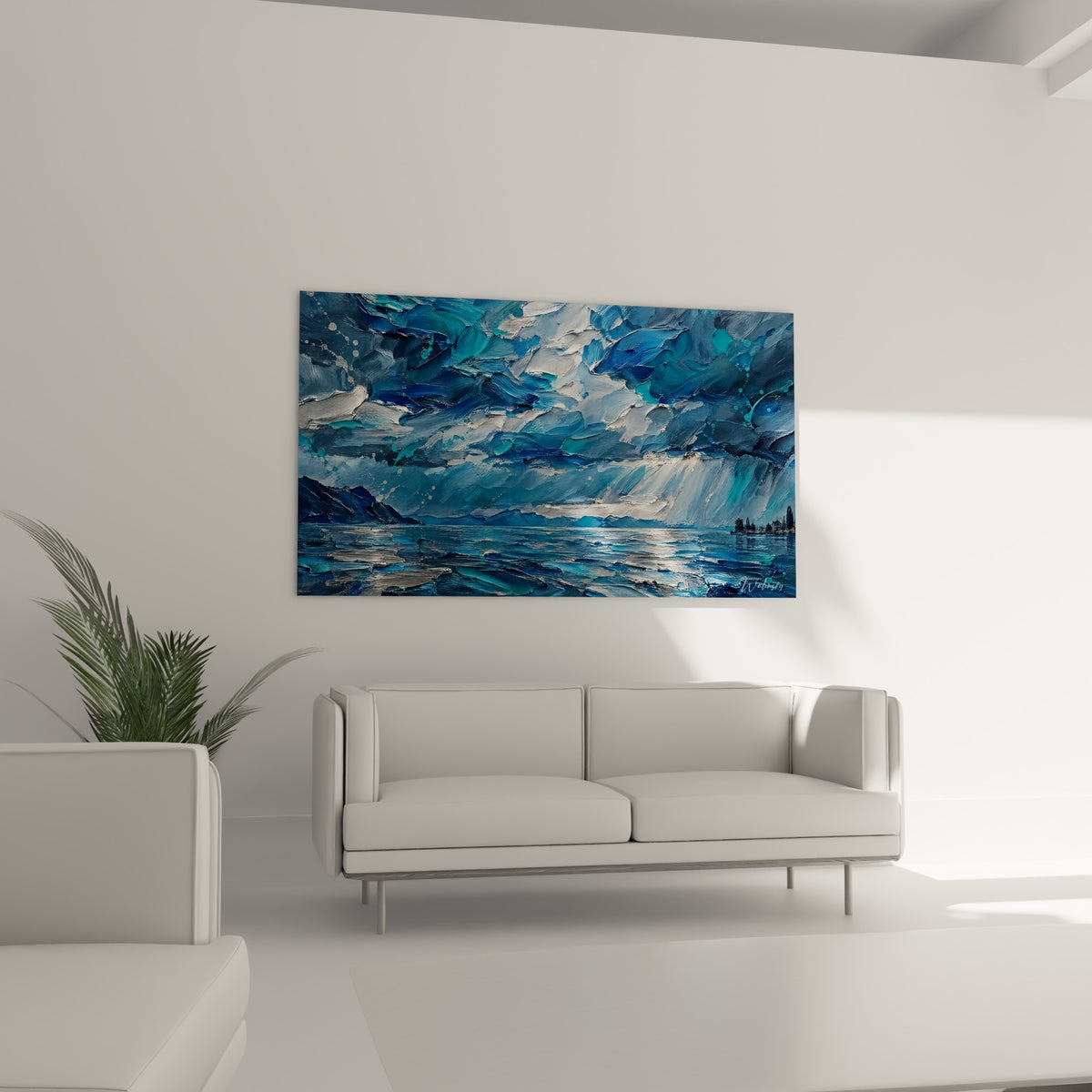 Nuages anthracite et reflets turquoise du Léman, suspendus au-dessus d'un canapé dans un salon lumineux