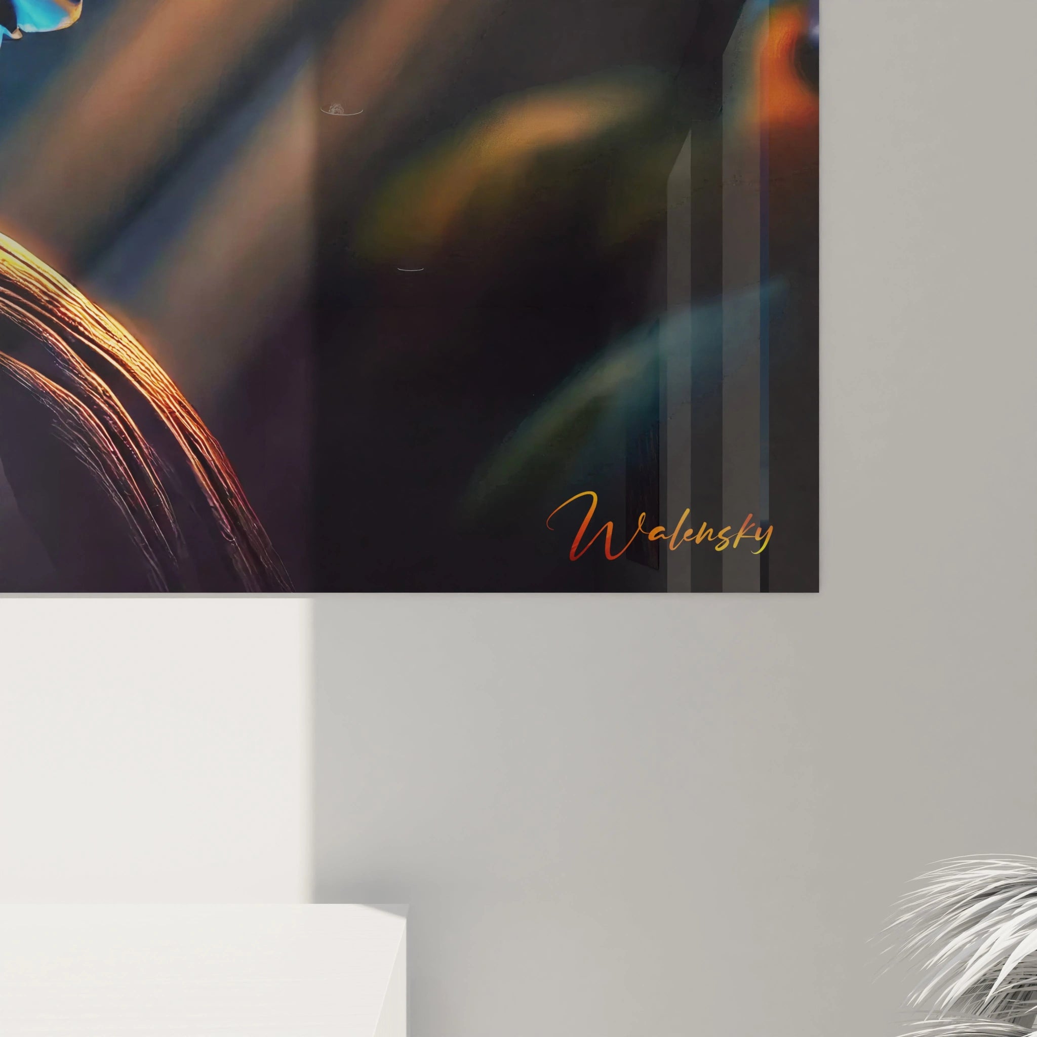 Découvrez de près ce tableau perroquet majestueux. Les détails minutieux de ses plumes aux reflets dorés créent un effet de mouvement captivant, parfait pour une déco contemporaine et élégante.