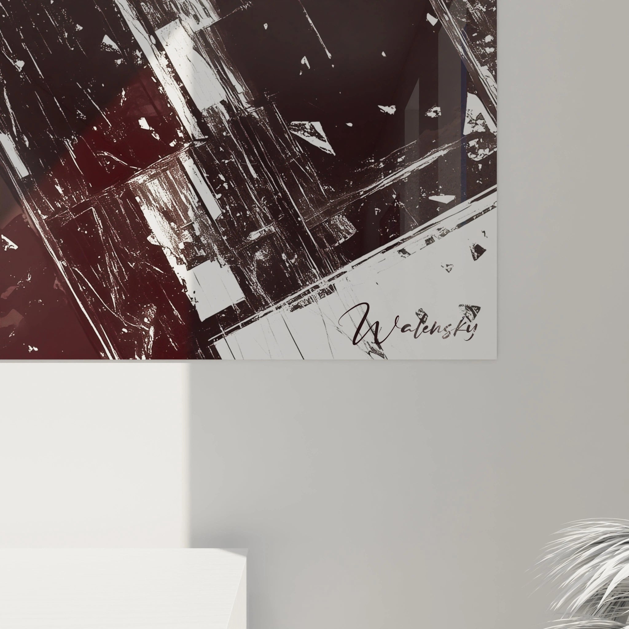 Tableau futurisme abstrait composé de fragments géométriques en noir et blanc, avec des textures translucides et éclatantes, créant un effet visuel percutant.