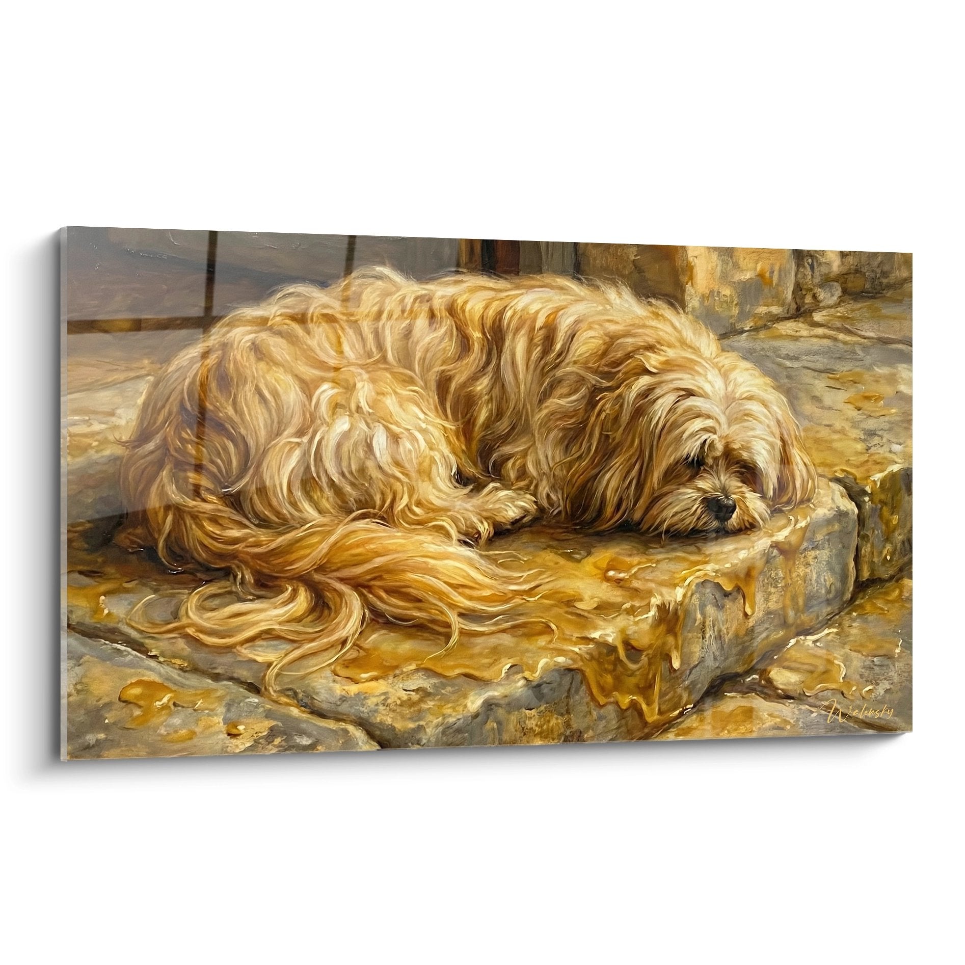 Tableau peinture Lhassa Apso aux longs poils dores endormi paisiblement sur pierre ocre ambiance chaleureuse