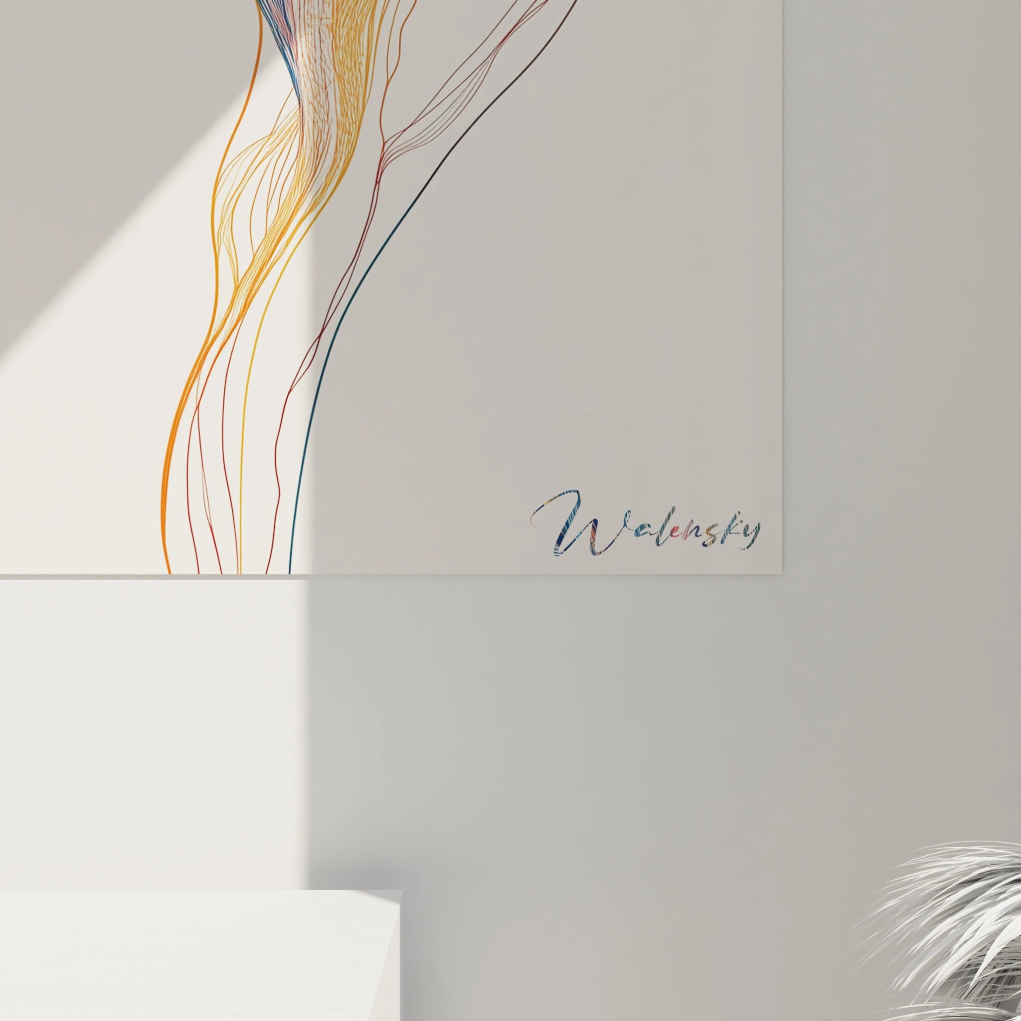 Un tableau visage abstrait linéaire présentant un portrait féminin aux traits délicats. Les lignes bleues, oranges et rouges s'entremêlent avec précision pour former des contours expressifs et des détails saisissants comme les yeux intenses et la bouche bien définie.