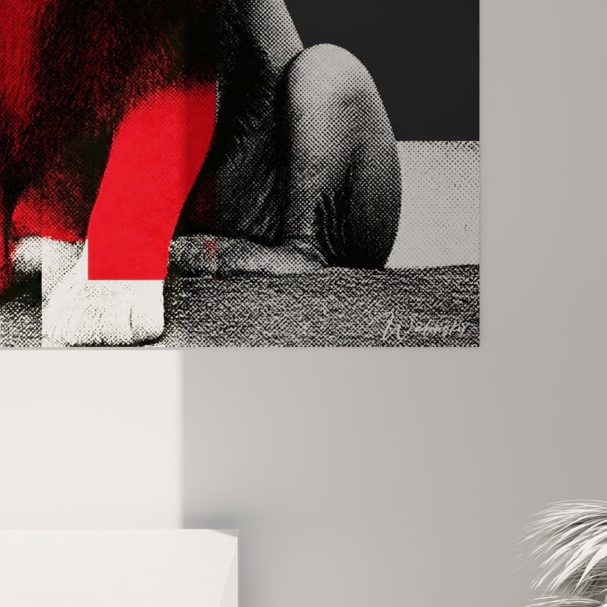 Grain tramé visible sur la crinière du lion, rouge vif se mêlant au noir profond et au blanc de la patte