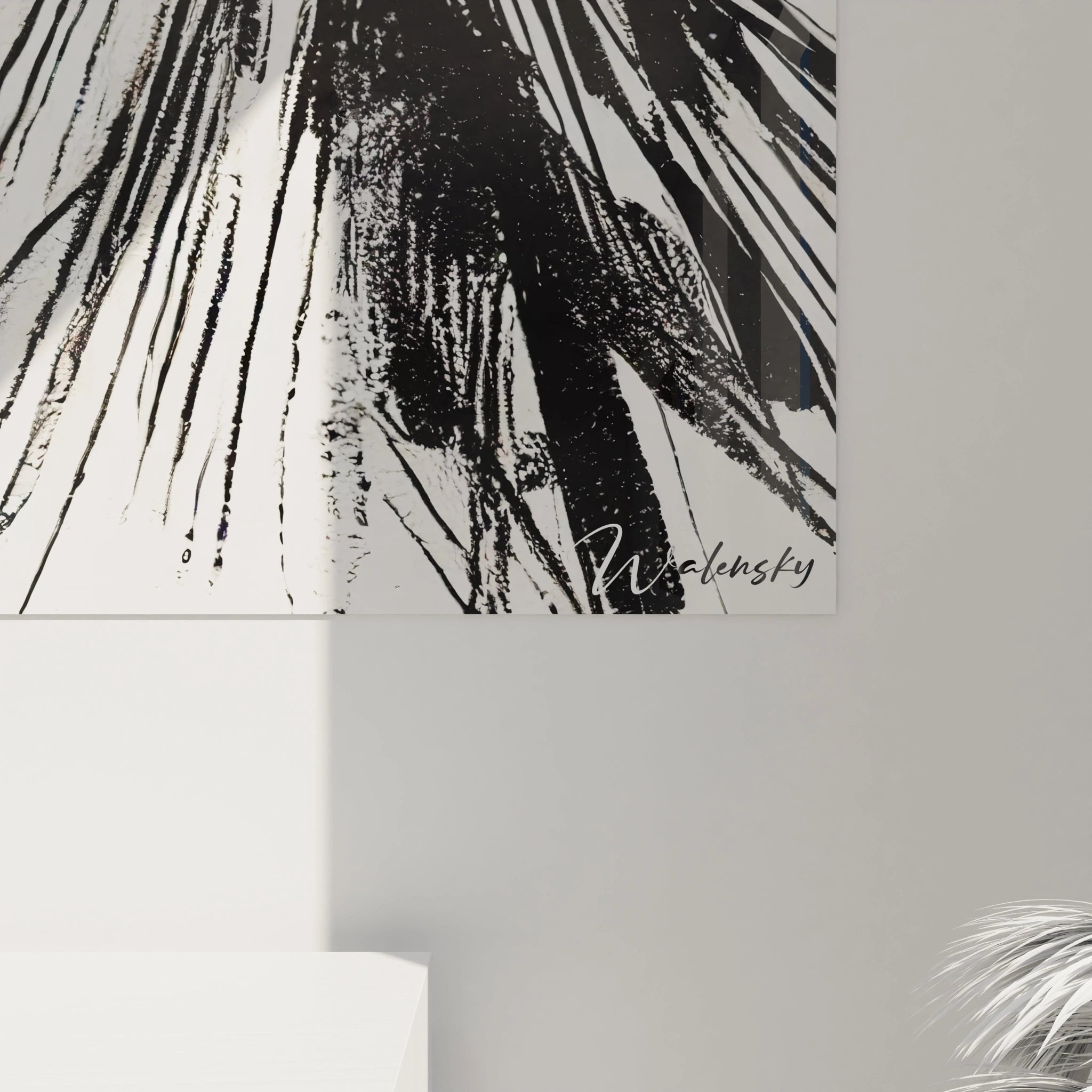 Zoom sur l'élégance 👁️ : Traits rapides et fluides, détails minimalistes. Le chapeau et la robe flottante révèlent l'essence de l'élégance féminine à travers un style abstrait unique.