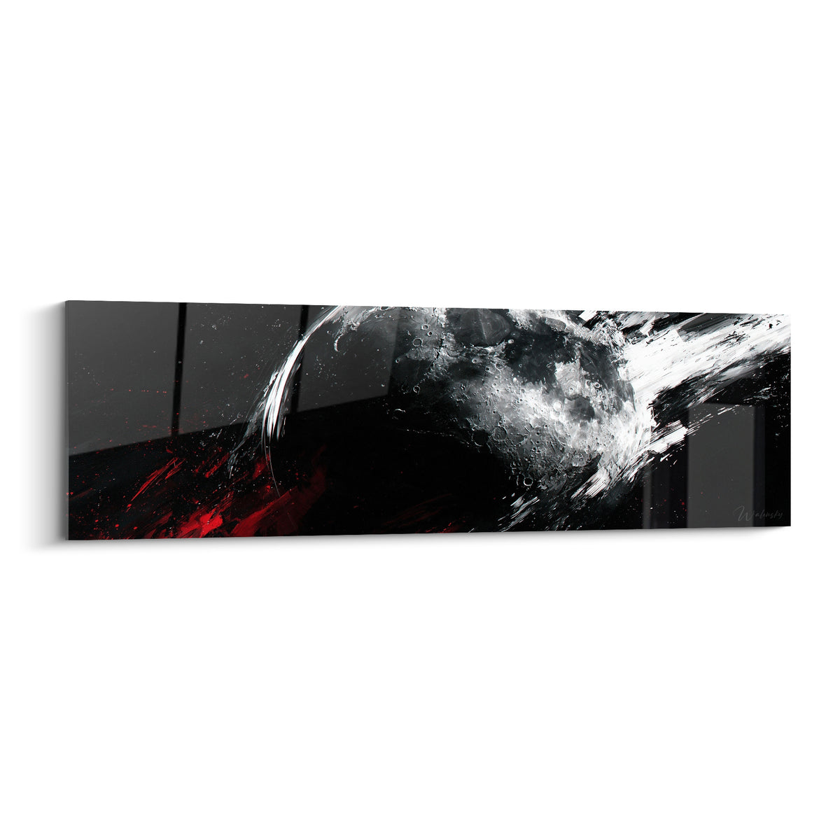 Lune grise fissurée par des éclats blancs et rouge sang sur fond noir intense