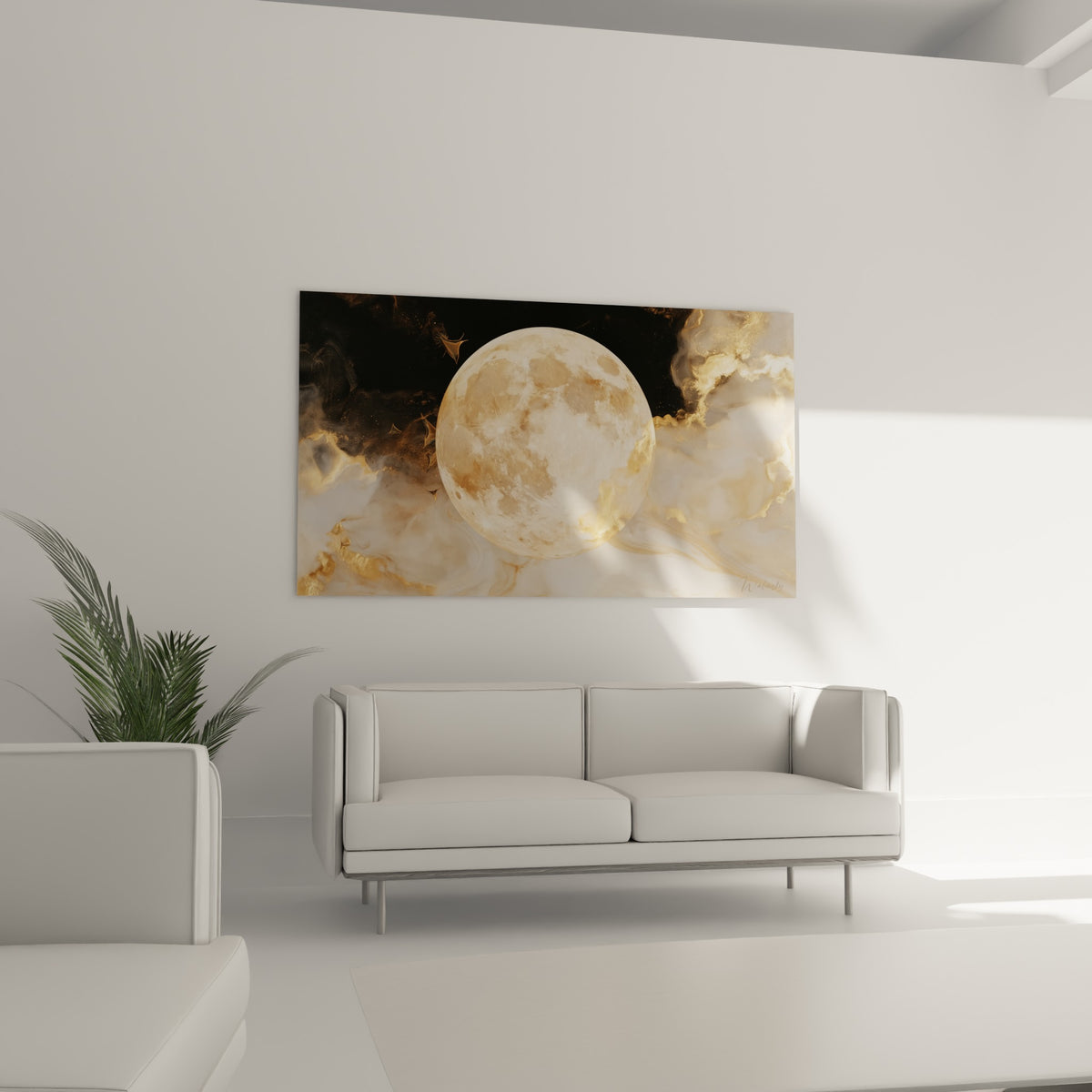 Sphère lunaire beige sable et dorée sur nébuleuse sombre, suspendue au-dessus d'un canapé dans un salon lumineux
