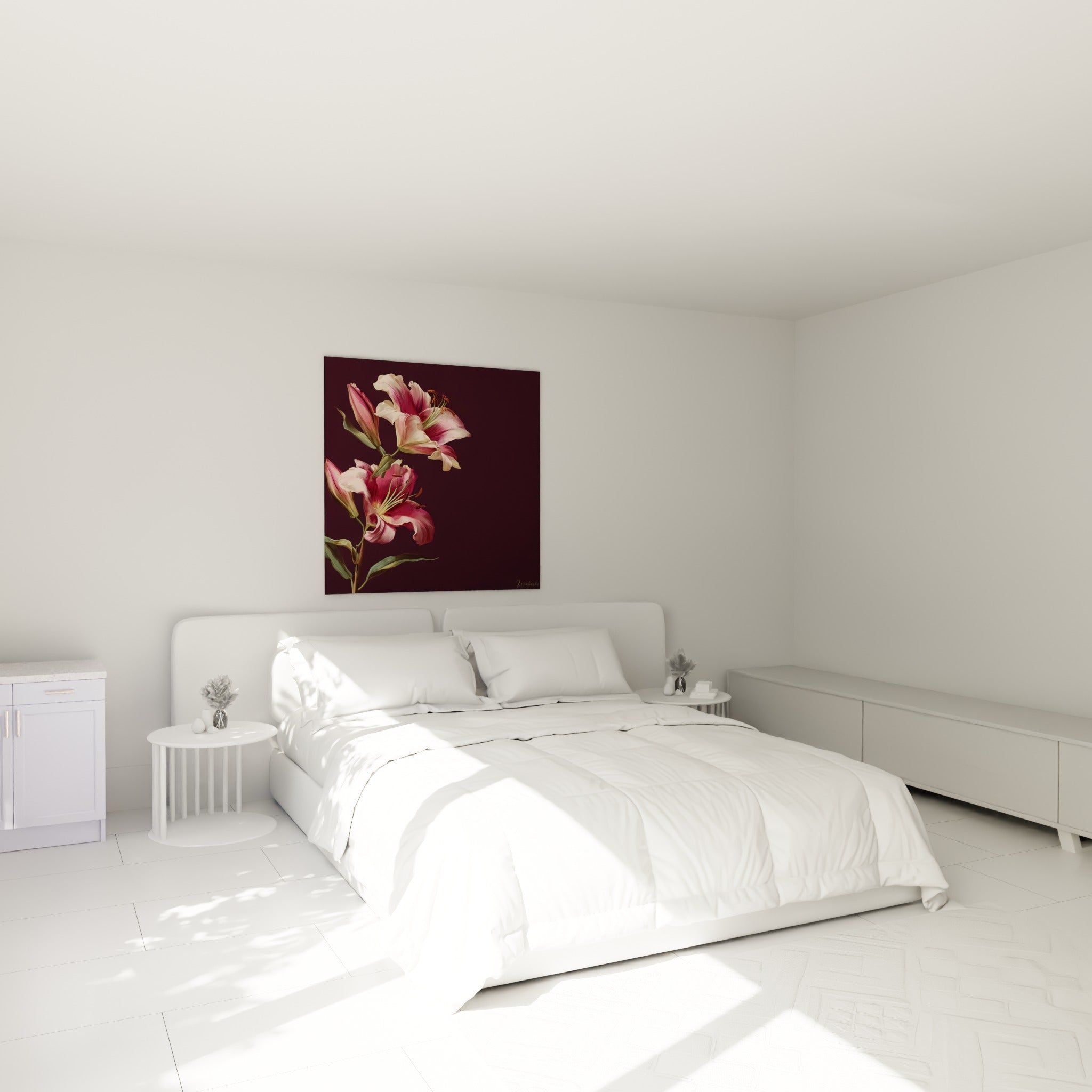 Fleur de lys rose pâle et pourpre suspendue au-dessus d'un lit dans une chambre claire