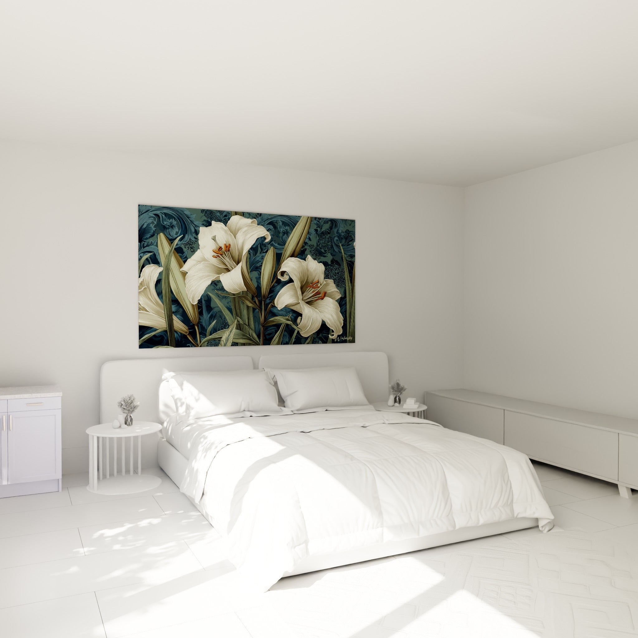 Fleurs de lys ivoire et bleu anthracite accrochées au-dessus d'un lit dans une chambre claire
