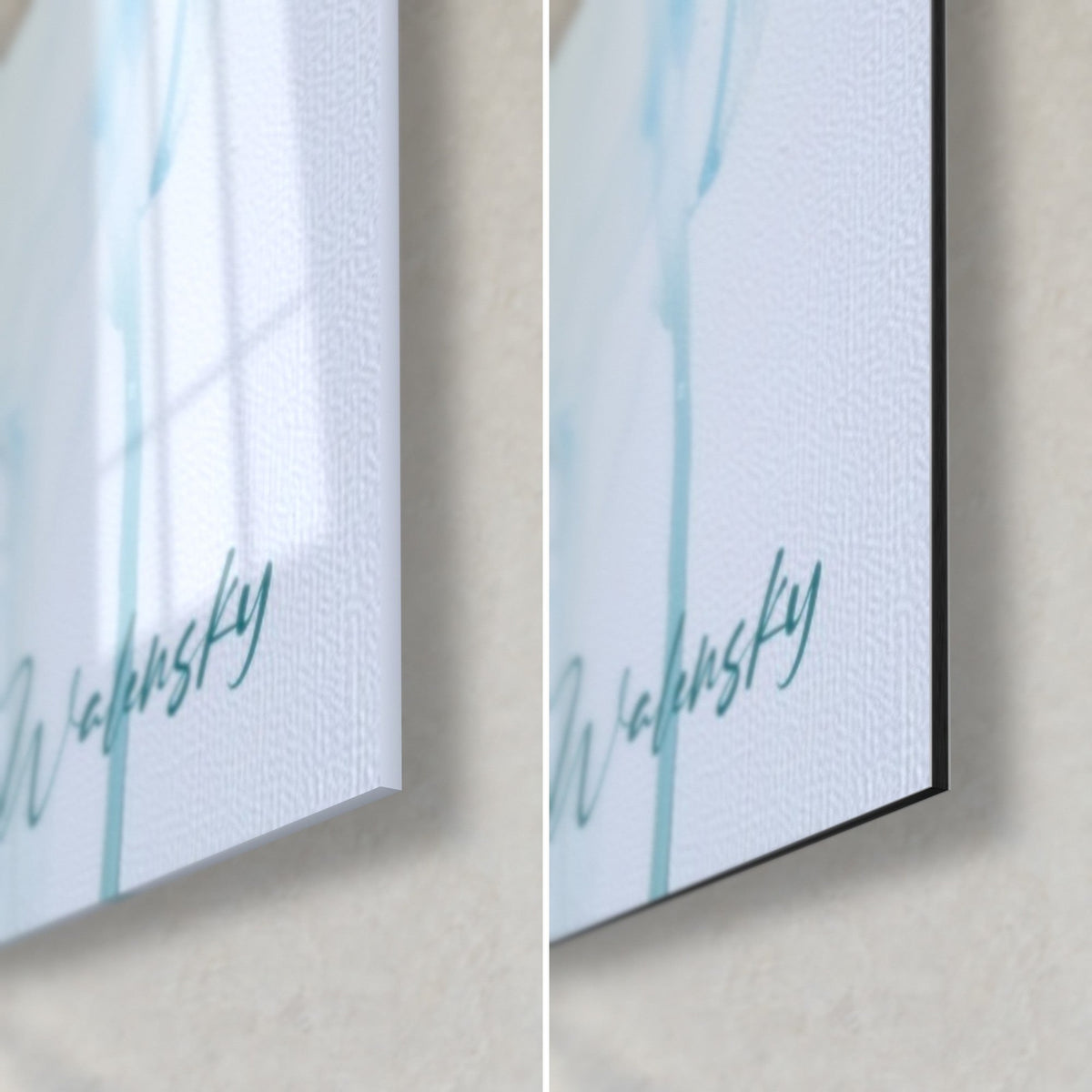 Tableau lys blanc cassé et turquoise, coin bas droit : verre brillant à gauche, Dibond mat noir à droite, signature Walensky