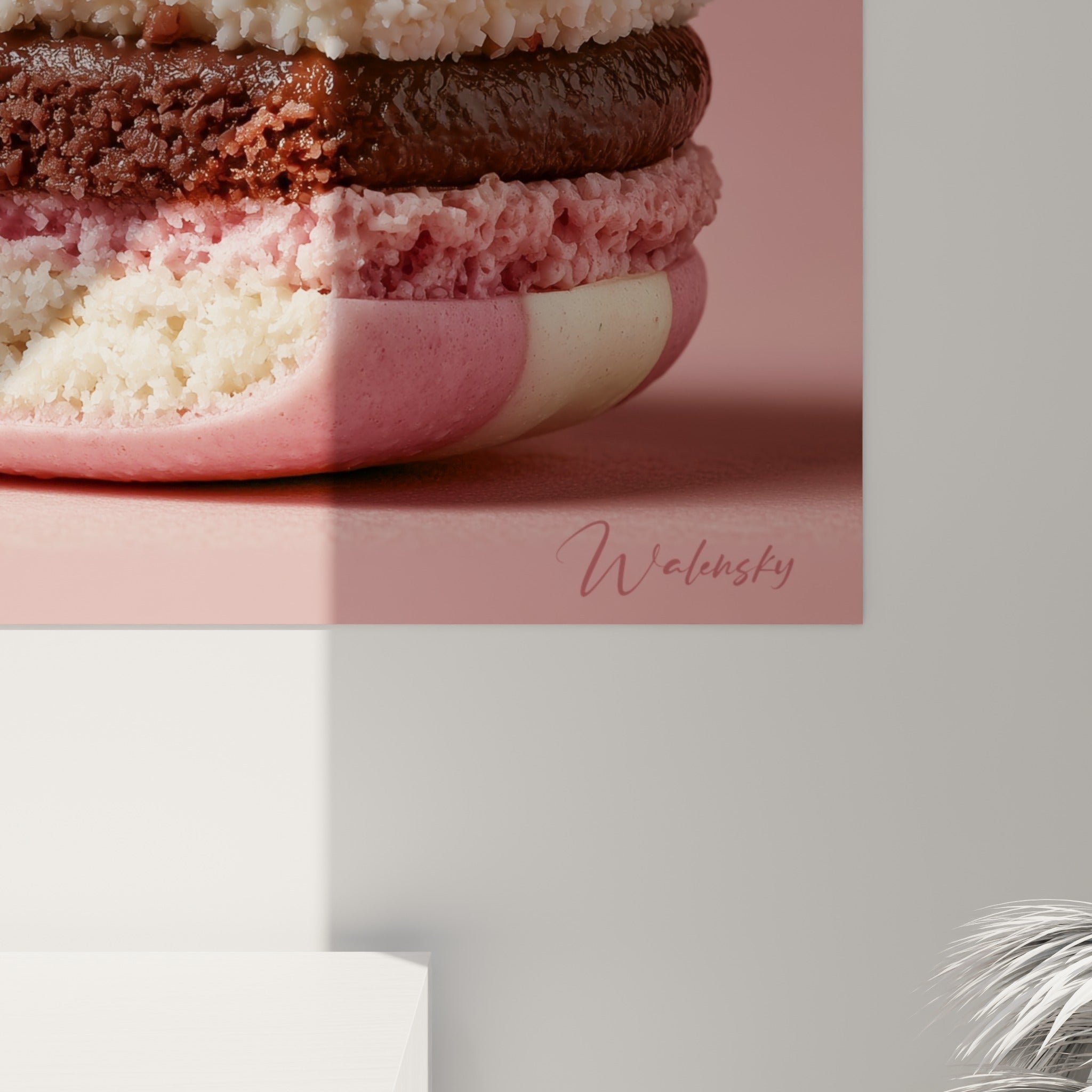 Détail des strates crémeuses beige et chocolat brun révélant le grain fin de l'impression sur toile