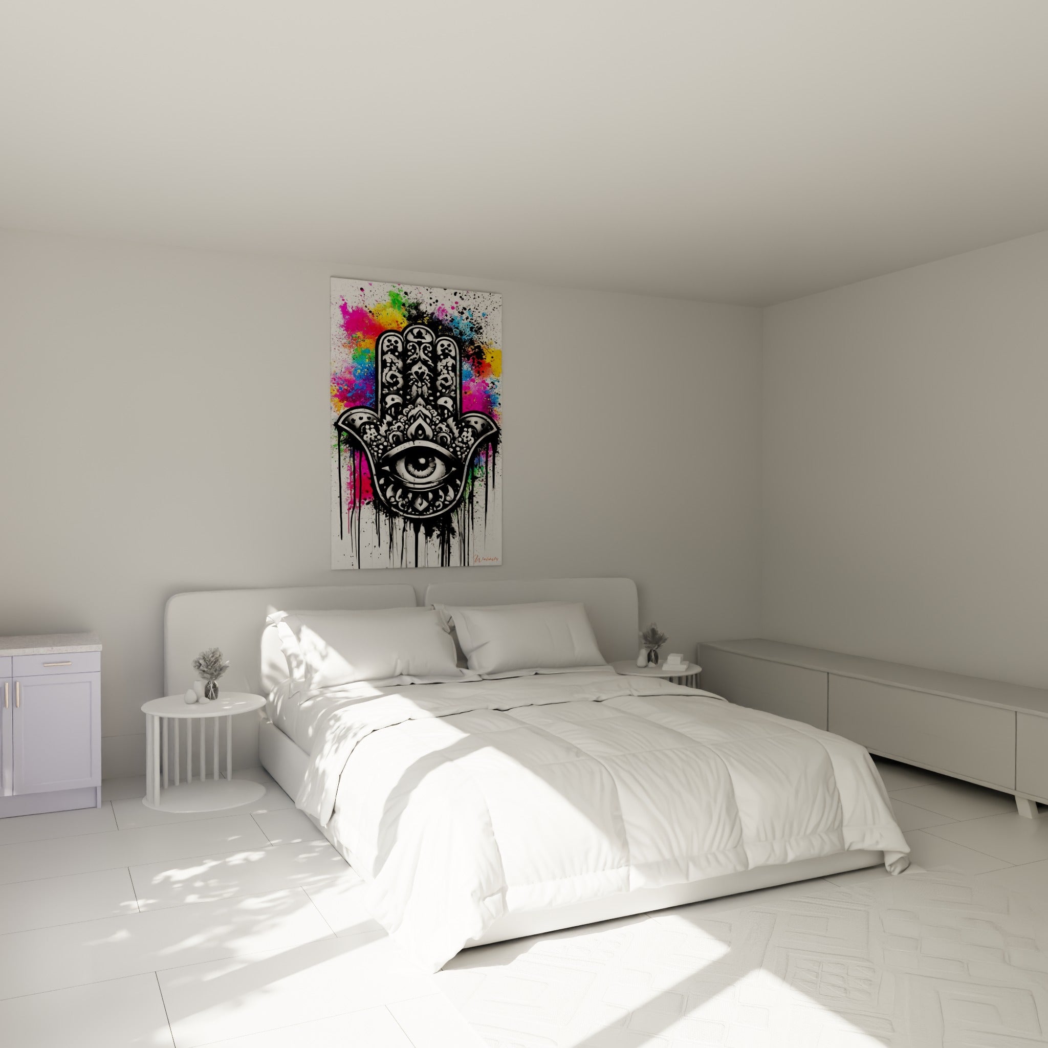 Symbole protecteur noir et blanc aux coulures fuchsia et dorées, au-dessus d'un lit dans une chambre claire