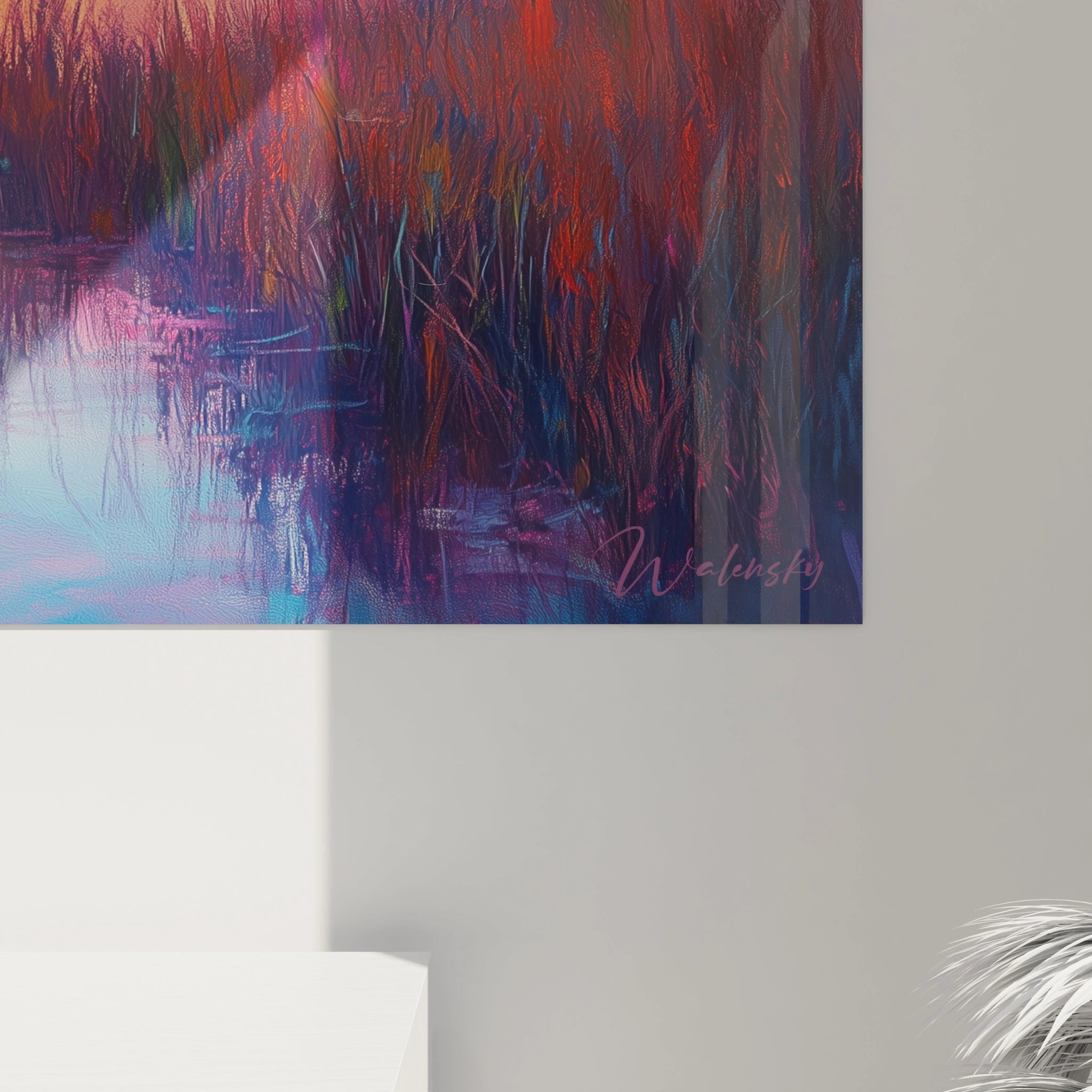 Vue d'un coucher de soleil peint dans un style impressionniste moderne. Palette dominante rouge orange, touches de violet bleu dans les ombres. Composition horizontale avec lac central, végétation riveraine et ciel tourmenté aux nuances chaudes intenses.