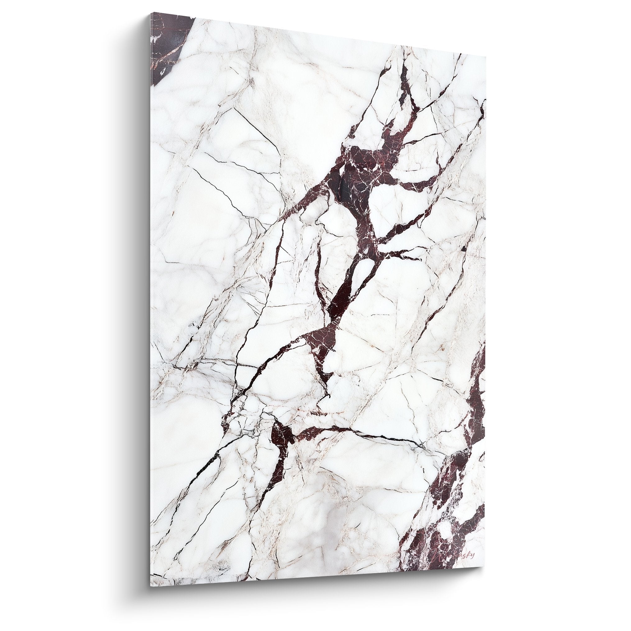 Tableau marbre abstrait blanc avec veines bordeaux et fractures sombres style minéral contemporain