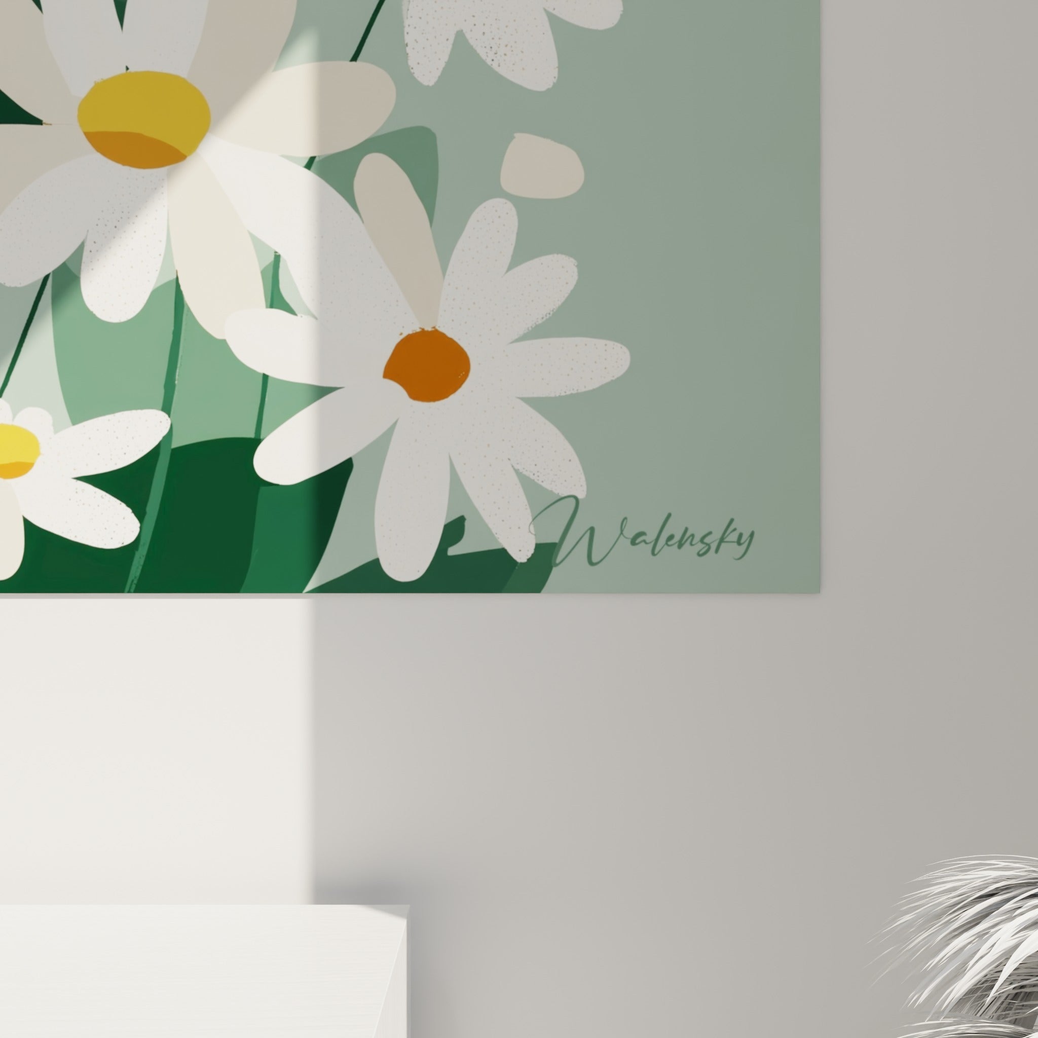 Détail des pétales blancs mouchetés et des cœurs ocre et jaune doré sur la toile vert sauge
