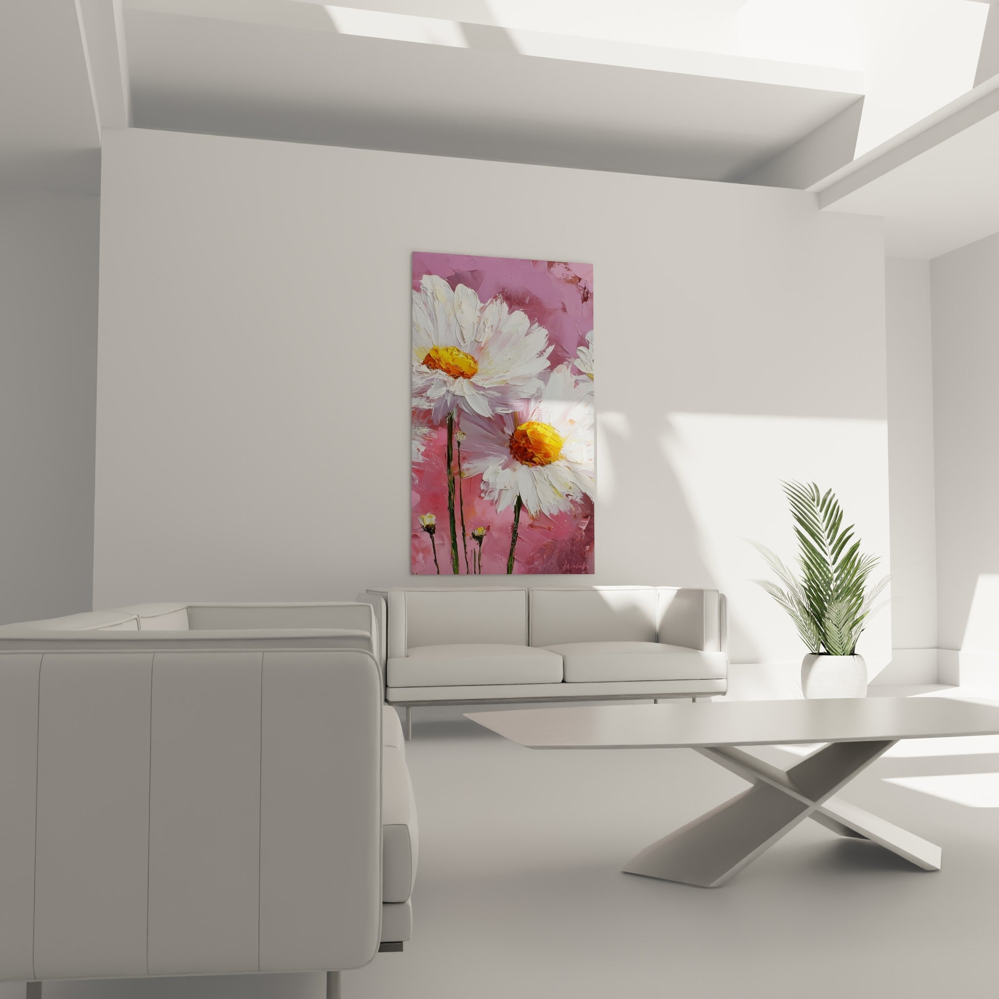 Pétales blancs et cœurs dorés de marguerites suspendus au-dessus d'un canapé dans un salon lumineux