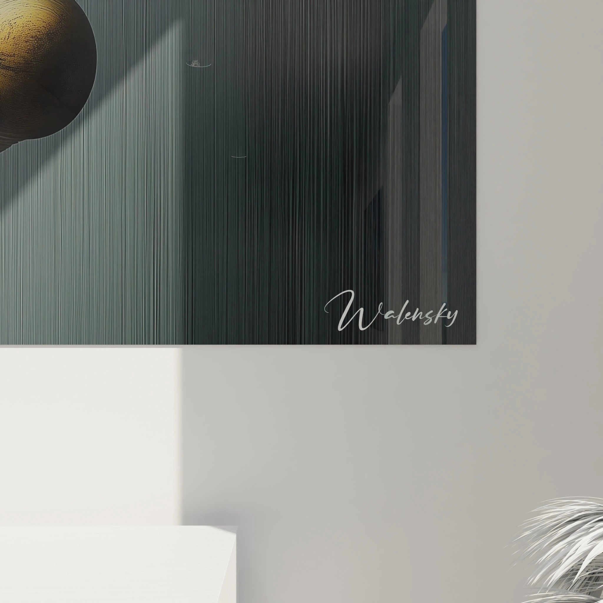 Tableau artistique abstrait où un visage humain stylisé est enveloppé dans des formes géométriques métalliques dorées, avec un fond texturé bleu et des lignes nettes formant une composition dynamique.