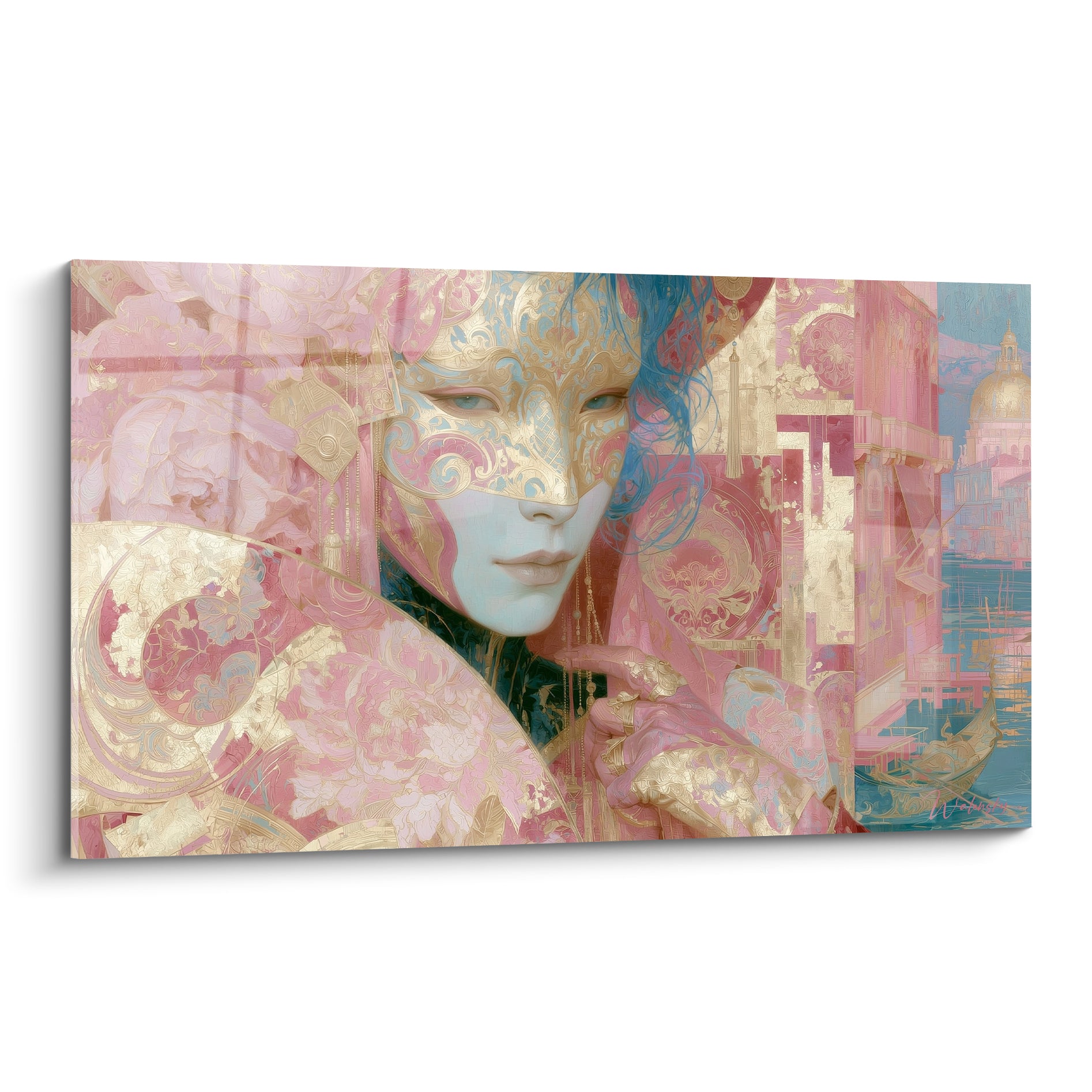 Masque de Venise doré et rose avec mèche bleue, visage énigmatique et motifs floraux ornés