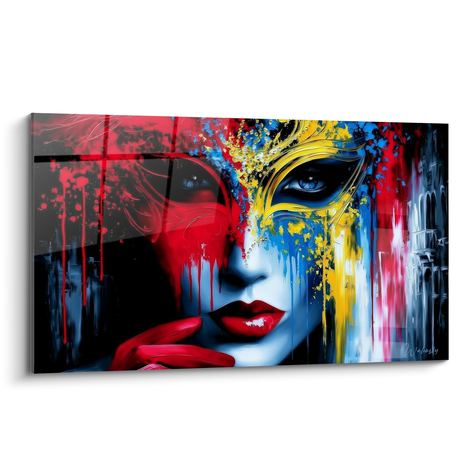 Masque de venise doré et bleu au regard perçant sur fond de coulures rouge sang