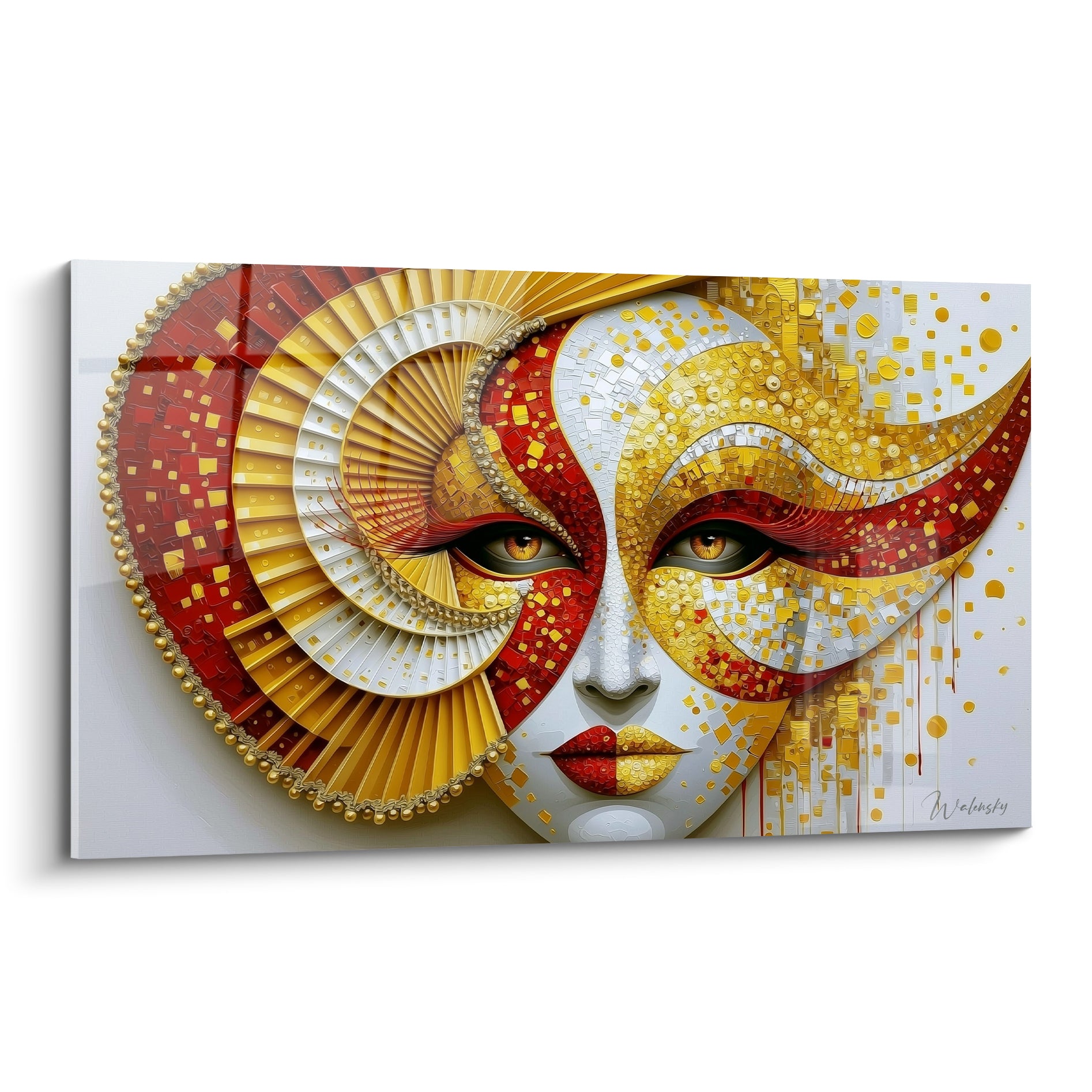Masque de venise doré et rouge, visage mosaïque à l'éventail plissé, regard ambré perçant