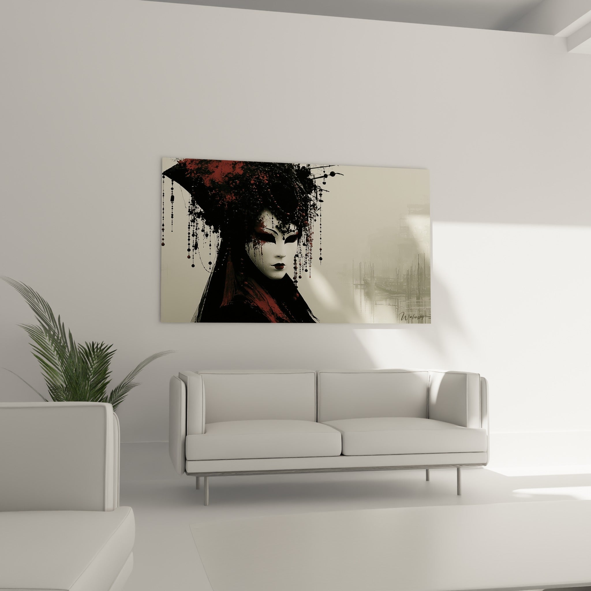 Figure masquée noire et rouge sombre suspendue au-dessus d'un canapé dans un salon lumineux