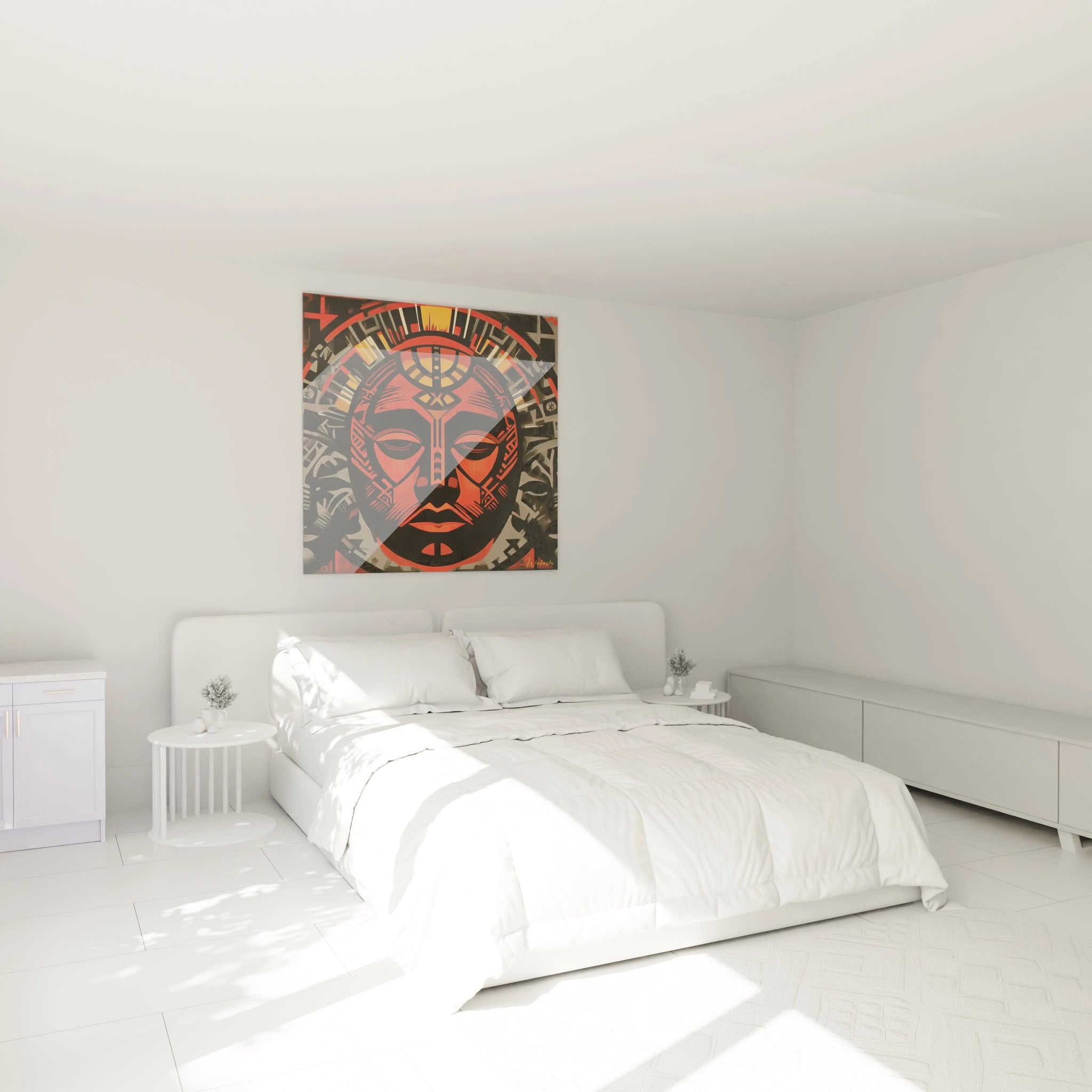 Tableau mural Walensky affichant un tableau masque tribal coloré au dessus d un lit king size dans une chambre minimaliste