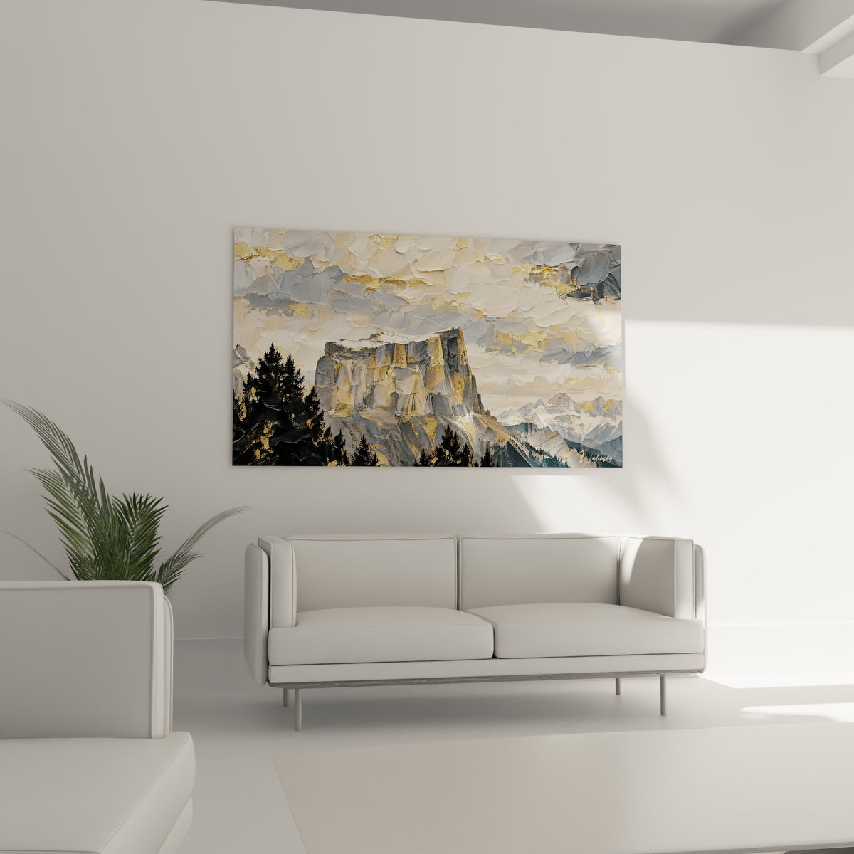 Paroi rocheuse texturée aux reflets or et gris, tableau Massif du Vercors au-dessus d'un canapé dans un salon lumineux