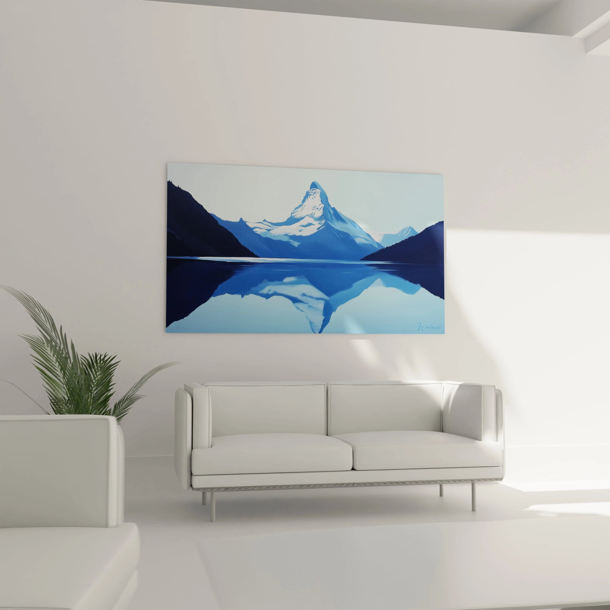 Une composition minimaliste d'un tableau montagne où un pic central aux neiges blanches se détache sur un ciel bleu clair, encadré par des versants foncés et reflété dans des eaux bleu azur.