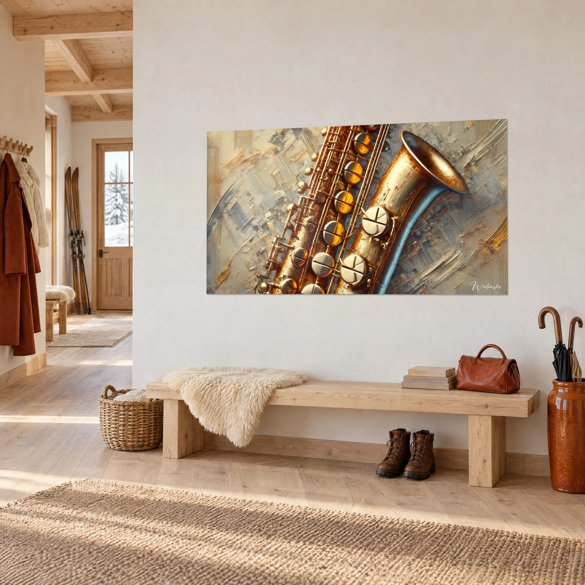 Cuadro campana de saxofón en cobre dorado con reflejos azul acero, trazos beige de espátula, banco de madera en un pasillo de chalet