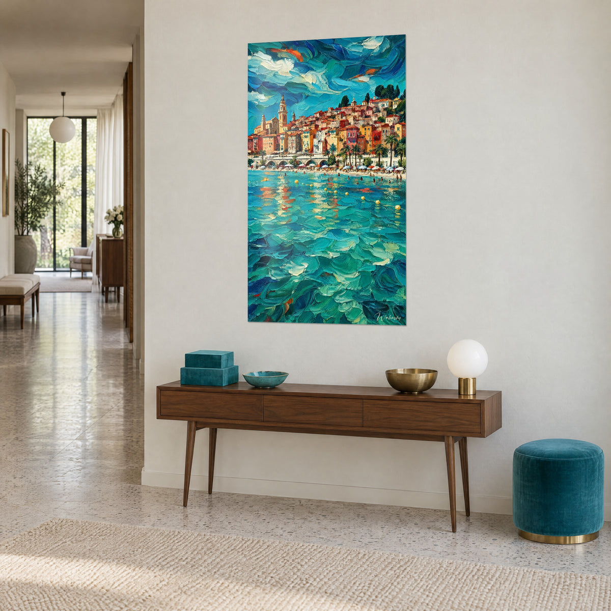 Schilderij kuststad met gouden klokkentoren, smaragdgroen water met oranje weerspiegelingen, driekwart zicht boven een console