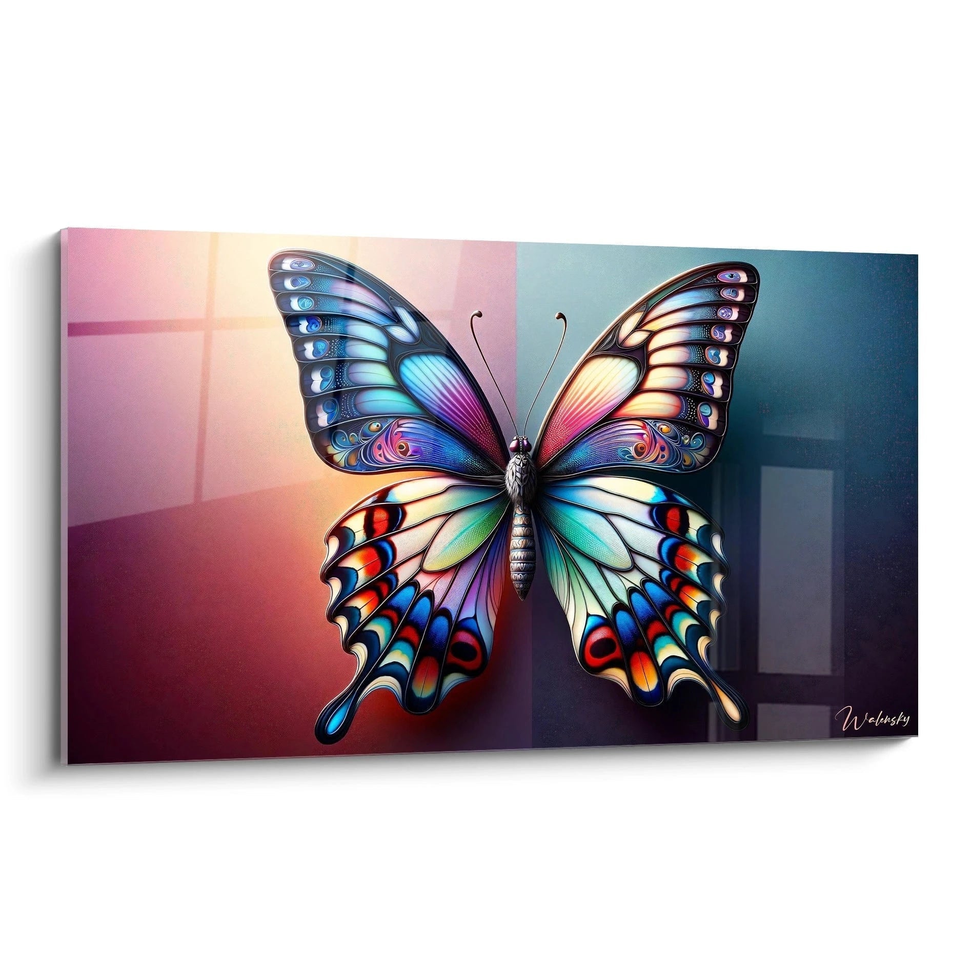 Un tableau d'animal représentant un papillon multicolore aux ailes déployées symétriquement. Les ailes présentent des motifs complexes bleus, rouges, violets, verts et jaunes avec des effets irisés. La texture brillante et détaillée des ailes contraste avec le corps gris argenté. L'arrière-plan divisé entre rose et bleu accentue la dualité chromatique.