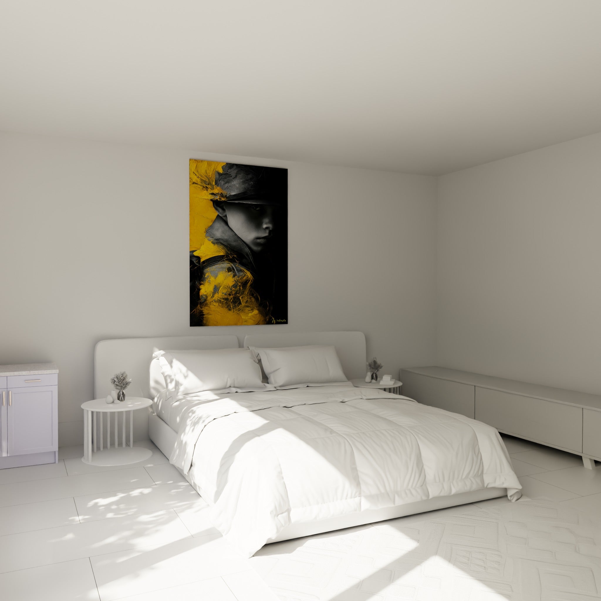 Silhouette au chapeau noir et jaune éclatant, œuvre militaire au-dessus d'un lit dans une chambre claire