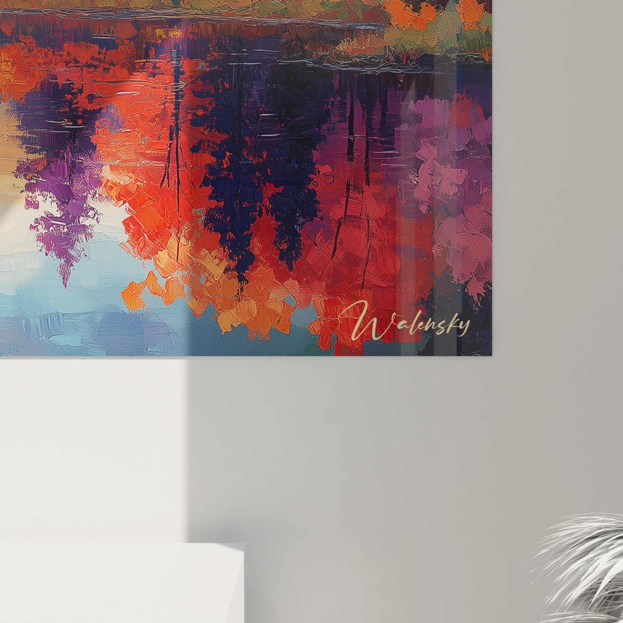 Un tableau paysage forestier présentant une composition symétrique où l'éclat des arbres automnaux aux teintes cuivrées et écarlates se dédouble dans le miroir d'un lac, créant un jeu de réflexions entre le ciel azuré et les silhouettes verticales des conifères.