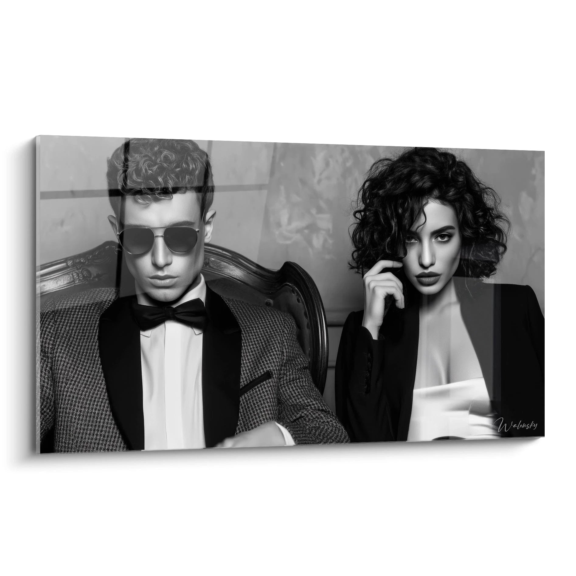 Tableau mural noir et blanc glamour représentant un homme et une femme en tenue élégante
