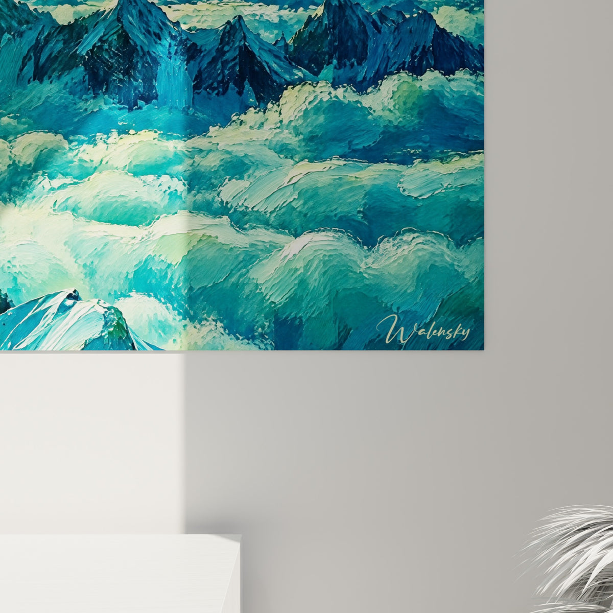 Empâtements épais bleu marine et turquoise, coulures dorées du soleil visibles en gros plan sur la toile