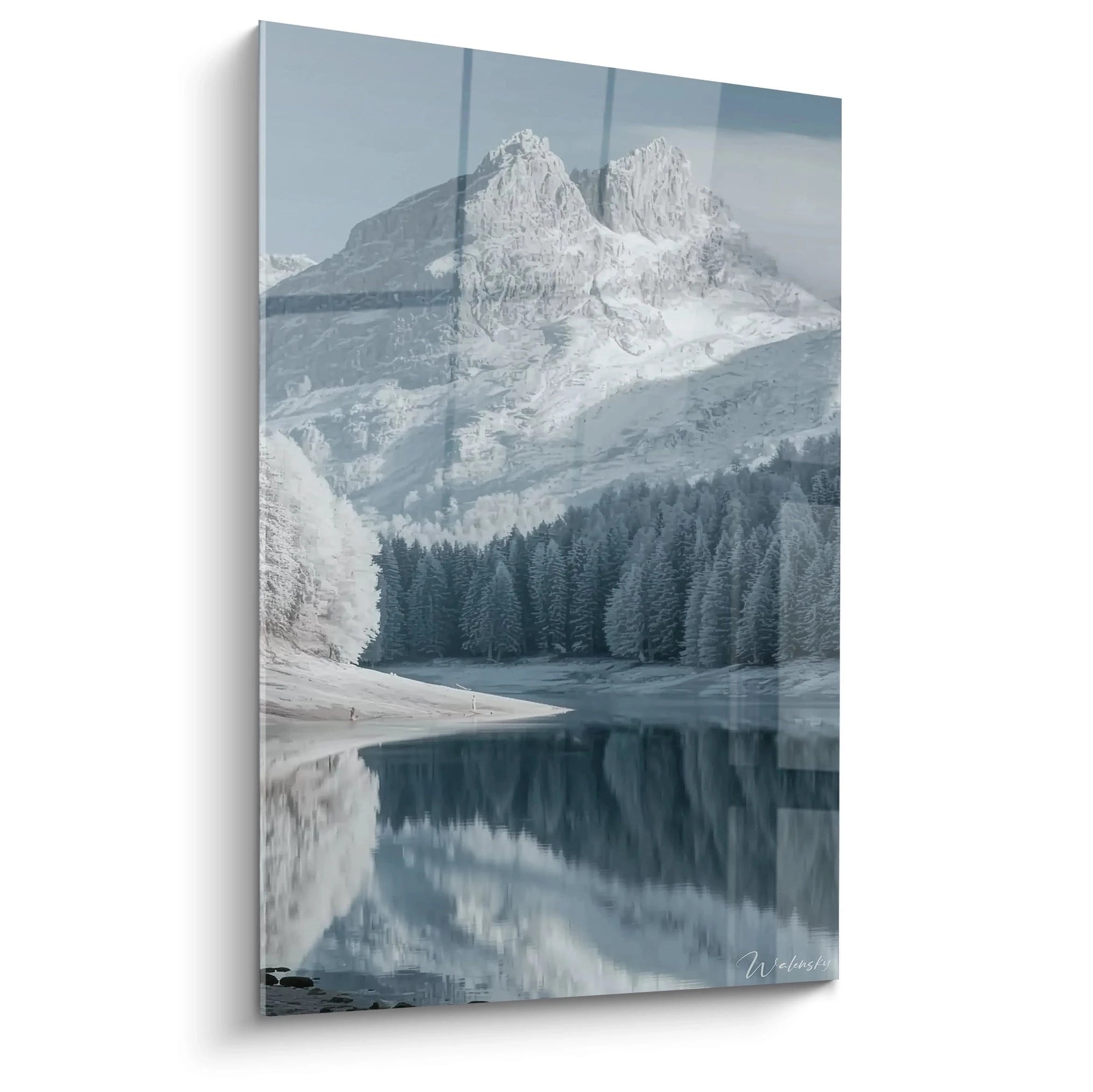 Walensky tableau montagne hiver mural en verre avec paysage alpin enneigé reflet sur lac et sapins