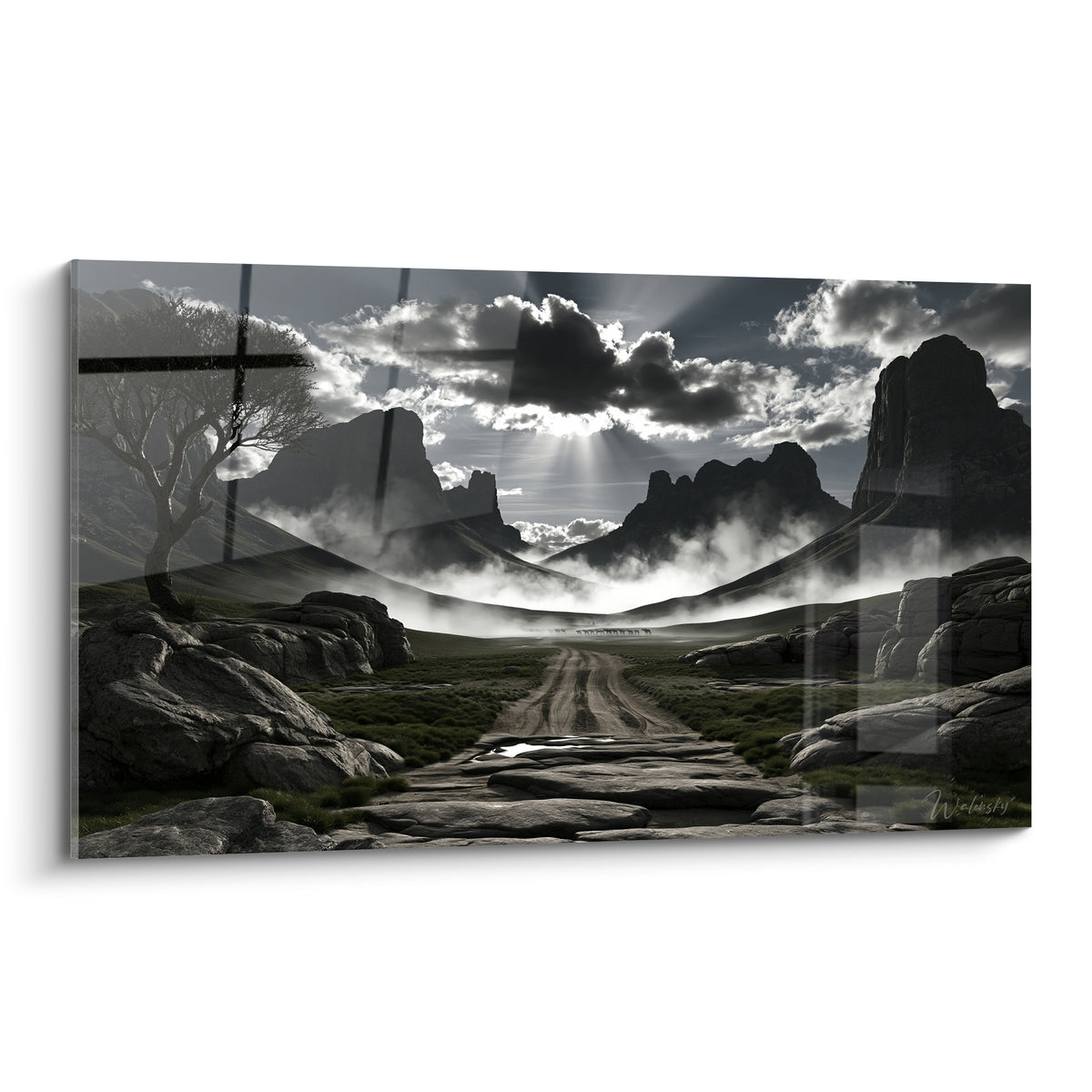 Montagne en noir et blanc avec chemin de pierre gris et rayons de lumière argentés