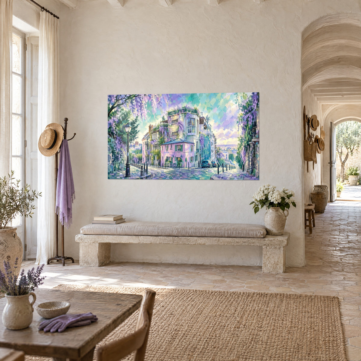 Façade rose et glycines mauves en touches aquarelle, accrochée au-dessus d'un canapé dans un salon lumineux.