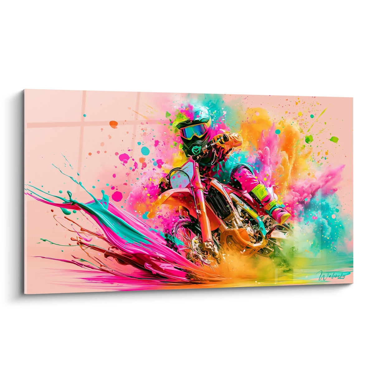 Motard casqué jaillissant d'une explosion turquoise et rose fuchsia sur fond pastel, moto orangée