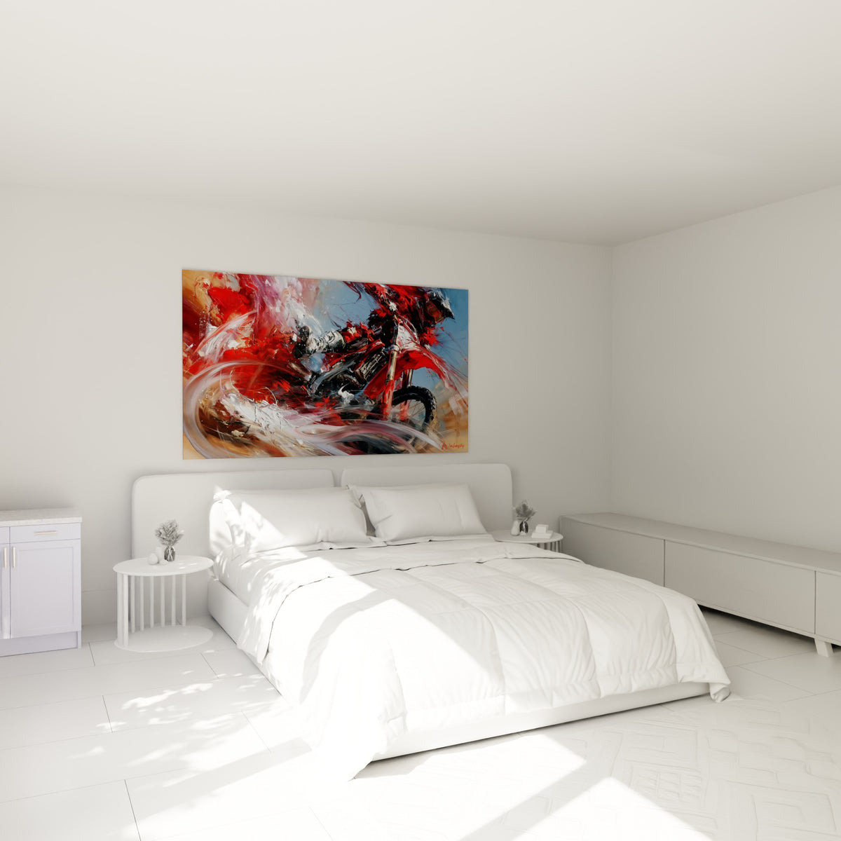 Pilote de motocross rouge et anthracite peint au-dessus d'un lit dans une chambre claire