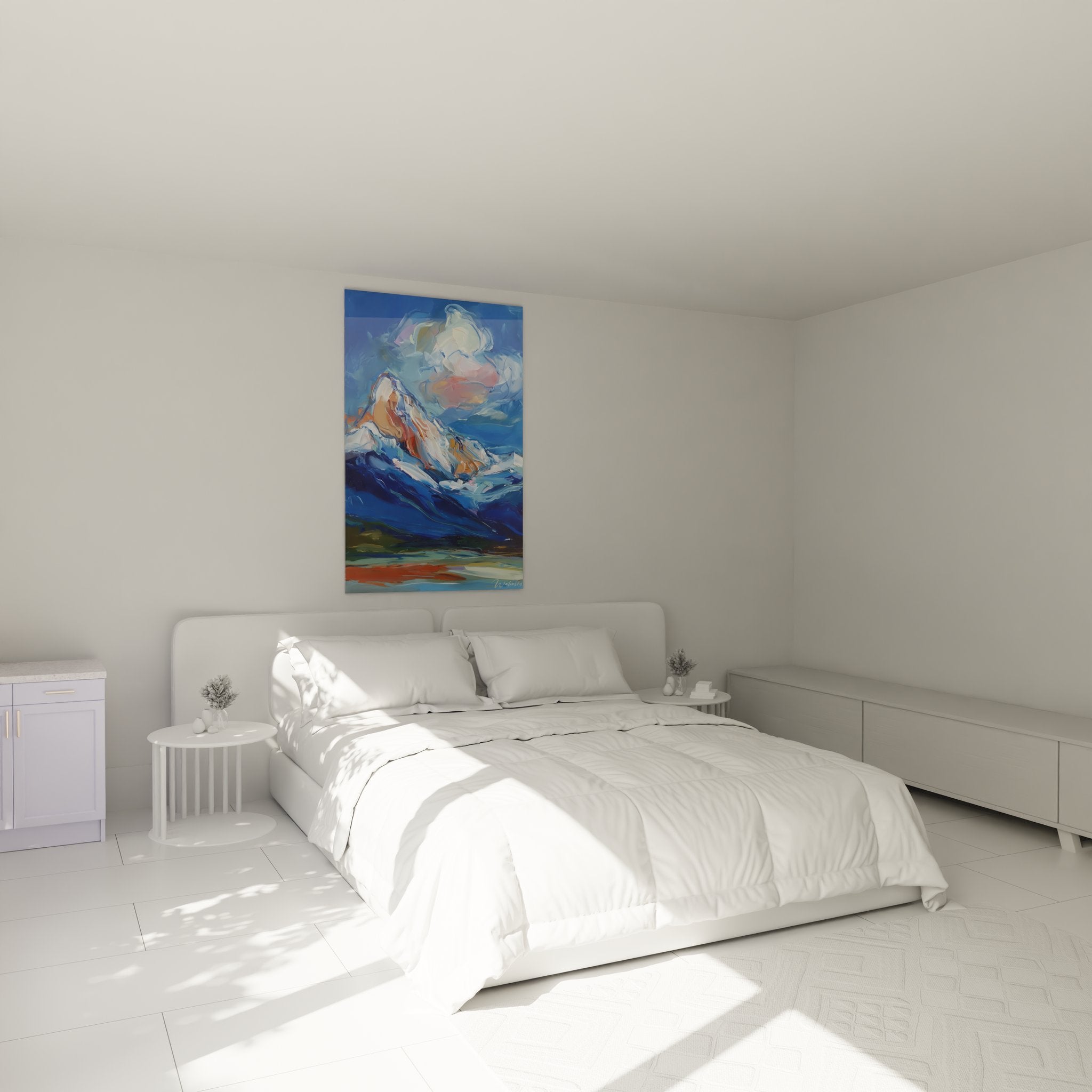 Tableau mural montagne abstraite dans chambre moderne avec sommets enneigés et nuages bleus