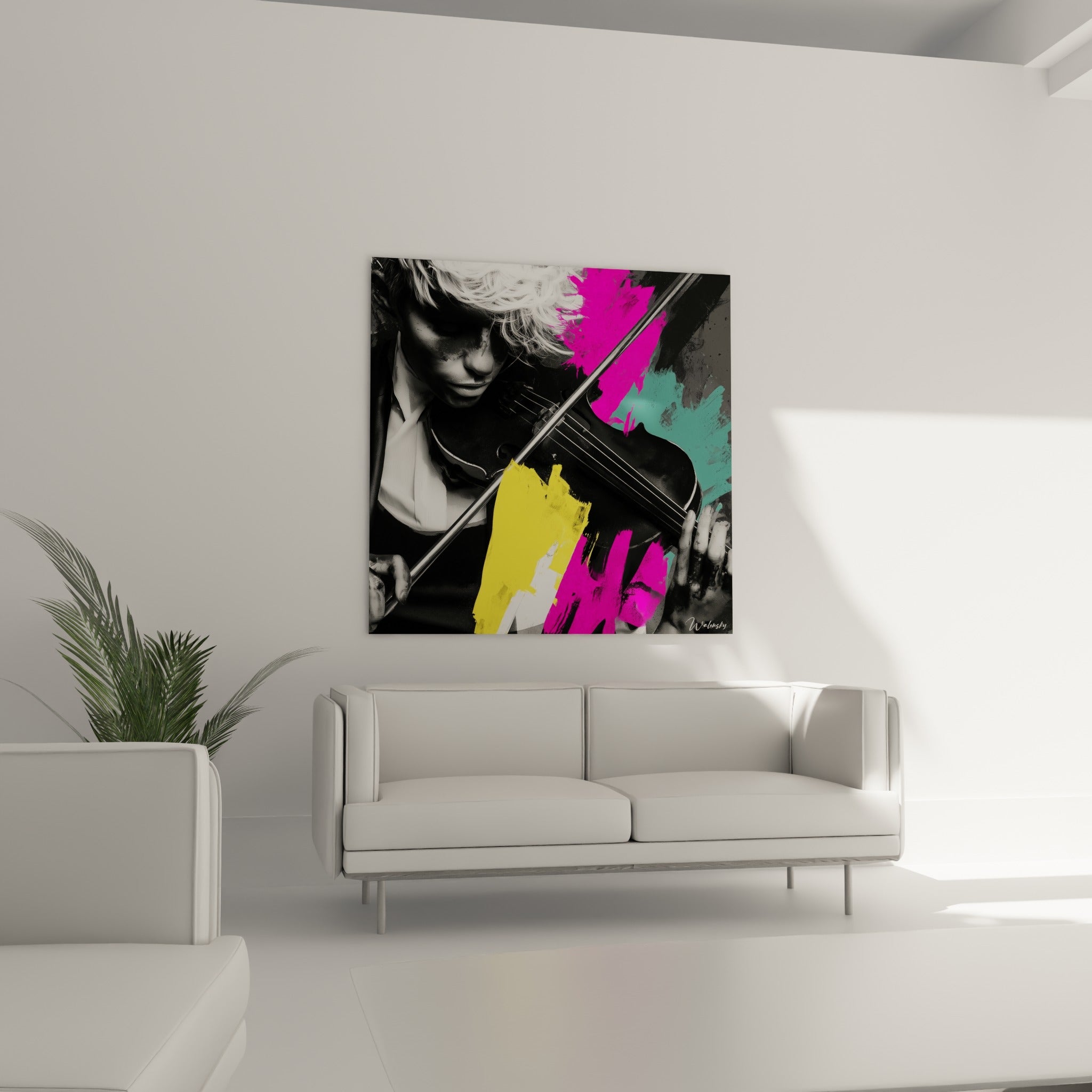 Archet glissant sur les cordes du violon, touches roses et jaunes, au-dessus d'un canapé dans un salon lumineux